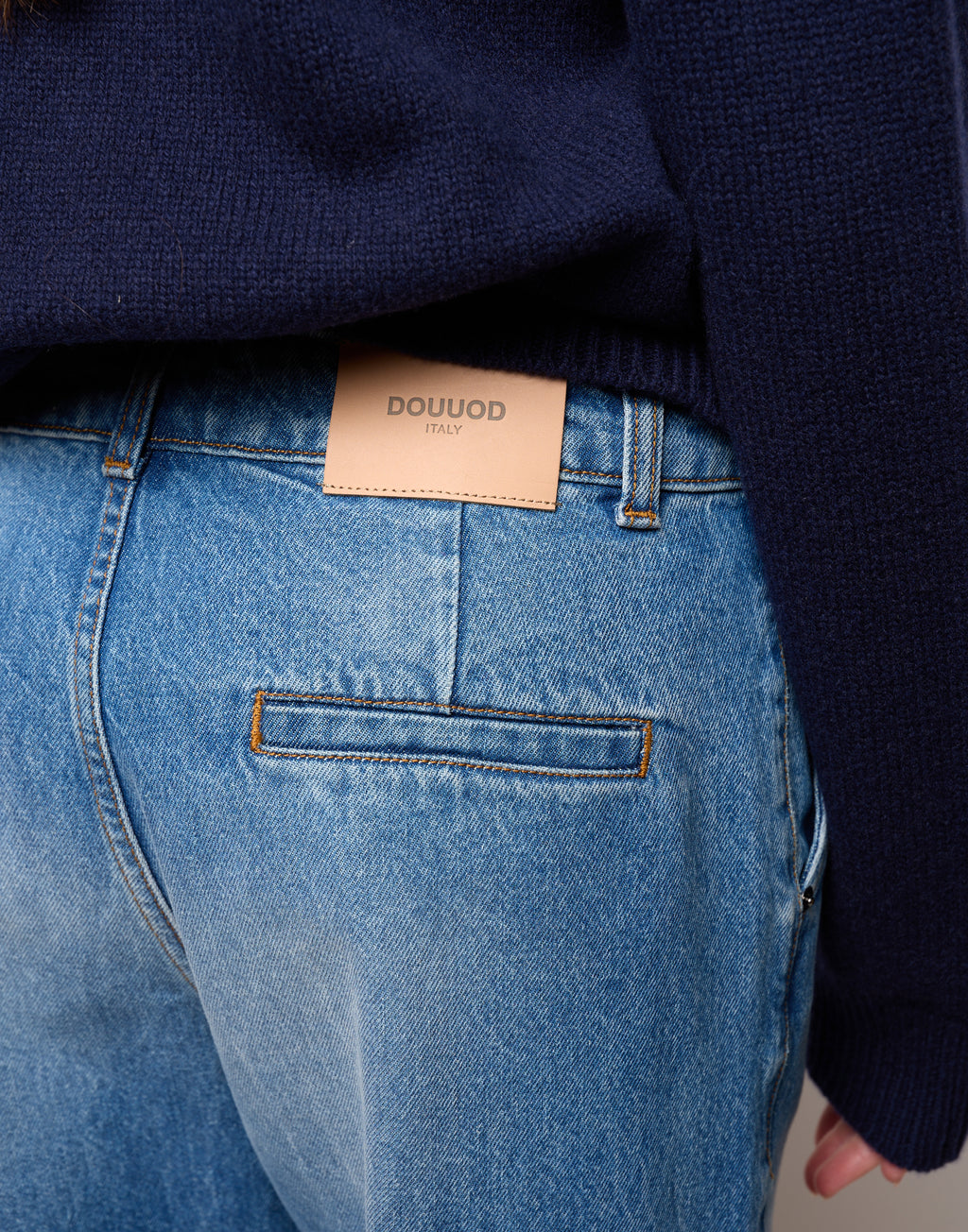 DOUUOD Pantalone Dritto in Denim Washed