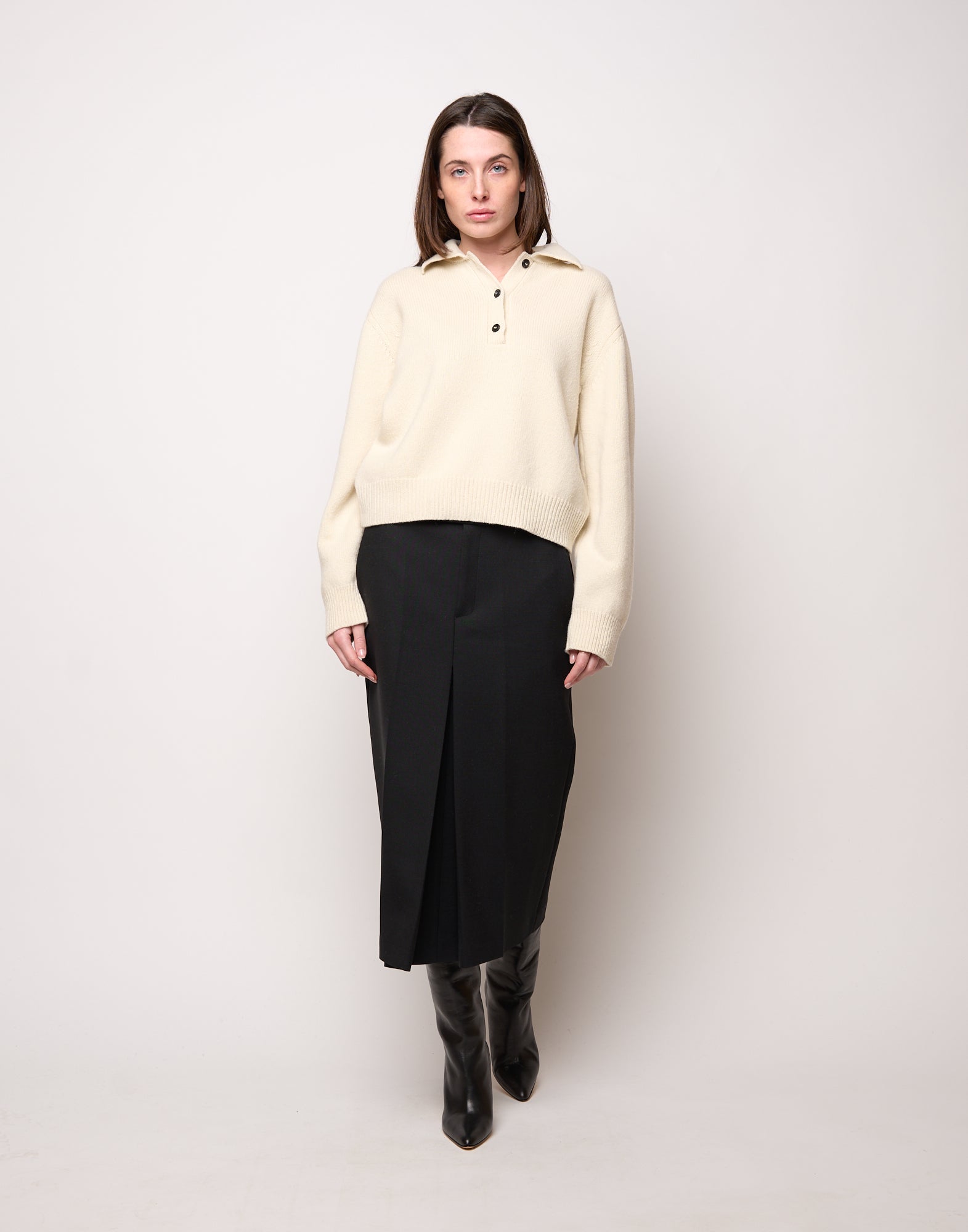 DOUUOD Maglia Polo Cropped in Lana e Cashmere Panna