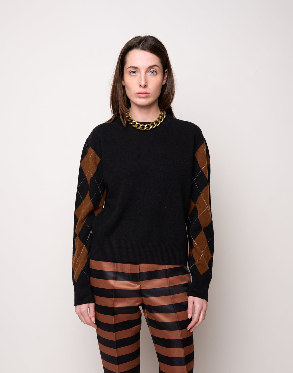 DOUUOD Maglia Girocollo con Intarsio Argyle Nero/Castagna