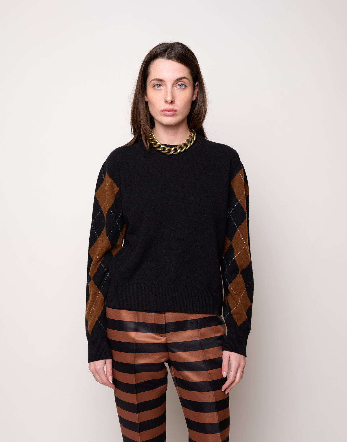 DOUUOD Maglia Girocollo con Intarsio Argyle Nero/Castagna