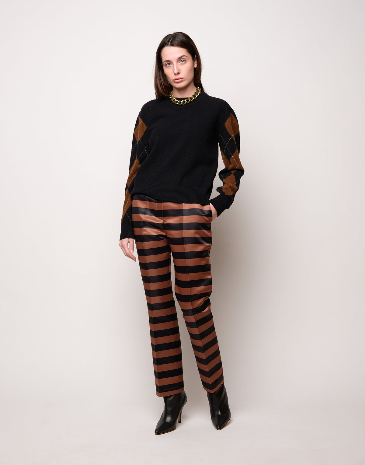 DOUUOD Maglia Girocollo con Intarsio Argyle Nero/Castagna