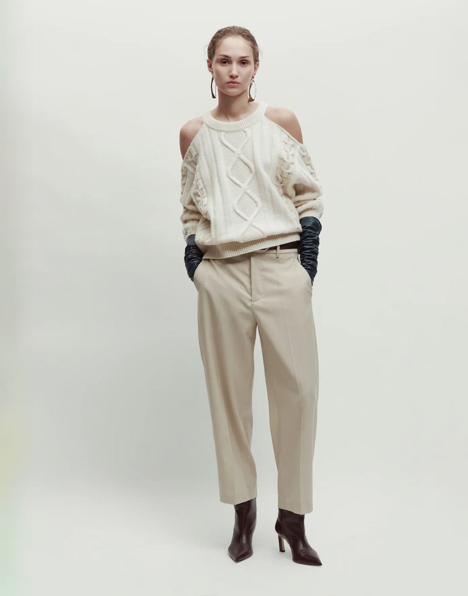 ERIKA CAVALLINI Maglia in Lana e Cashmere con Cut-Out Latte