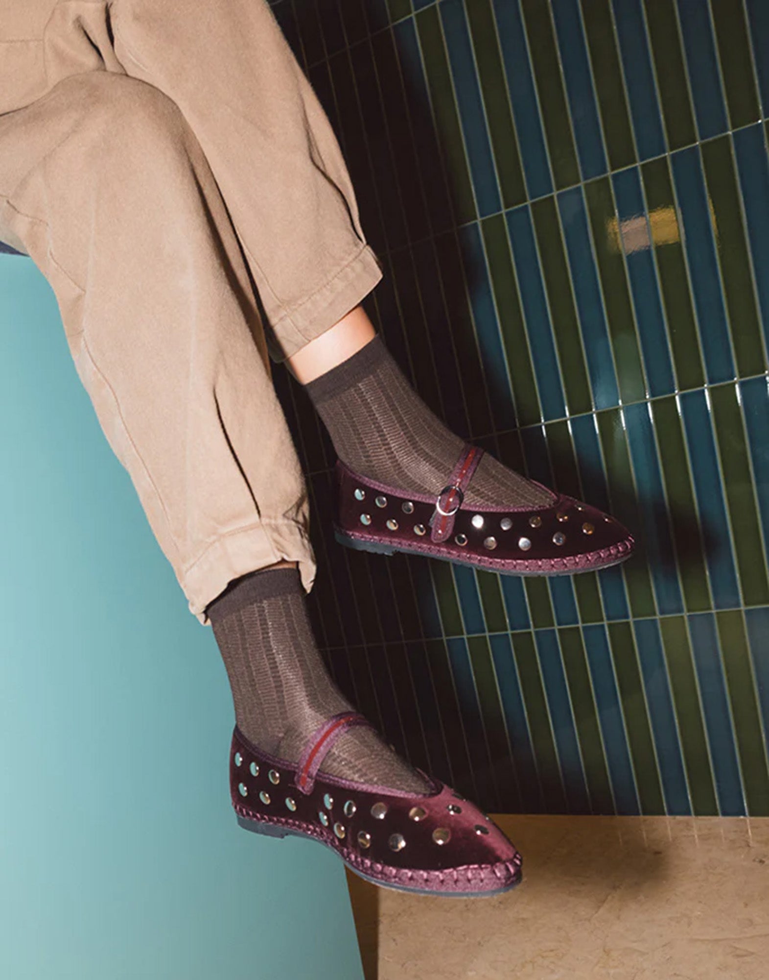 FLABELUS Ballerine in Velluto Bordeaux con Borchie