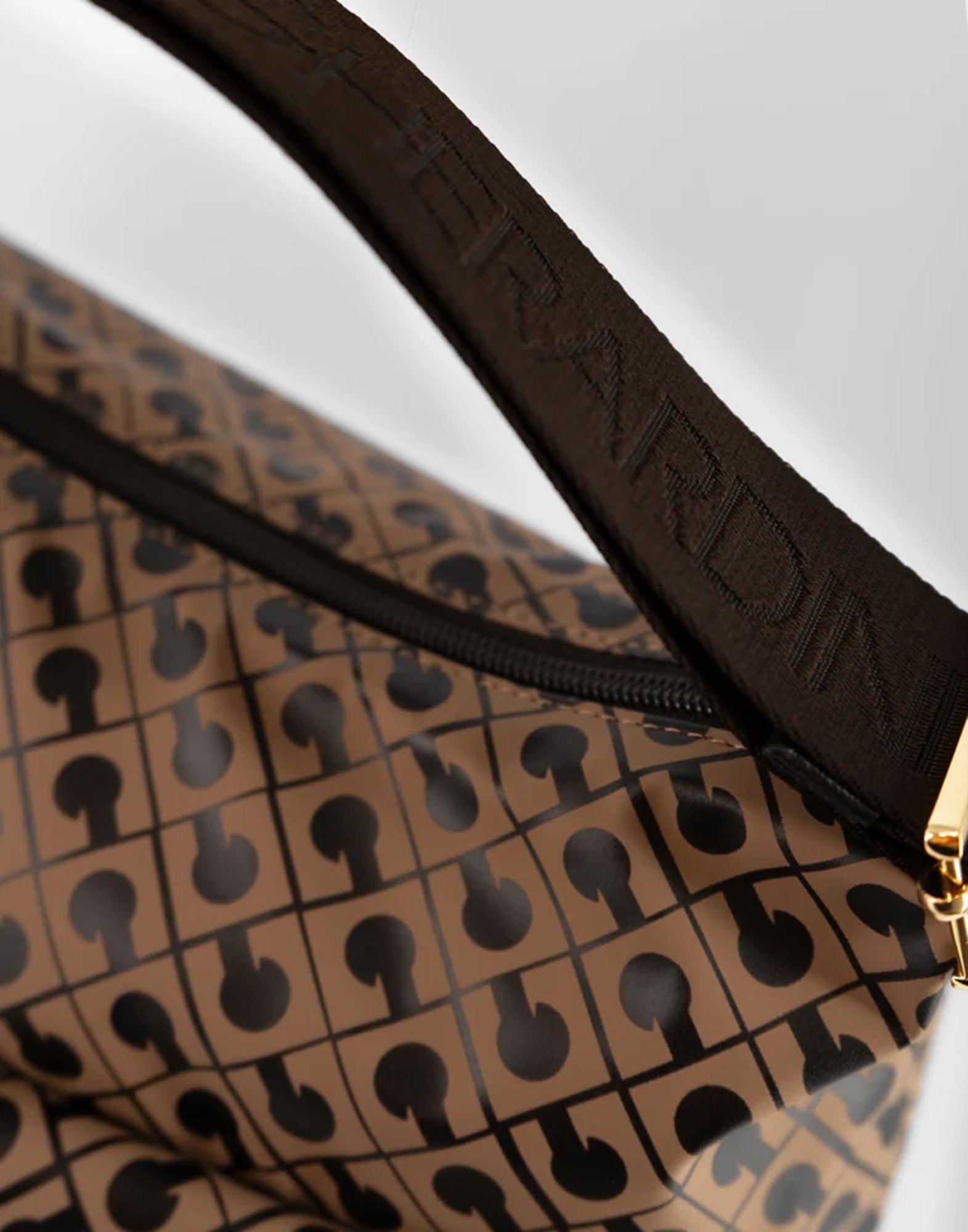GHERARDINI Pocket Satchel Media in Softy Toffee
