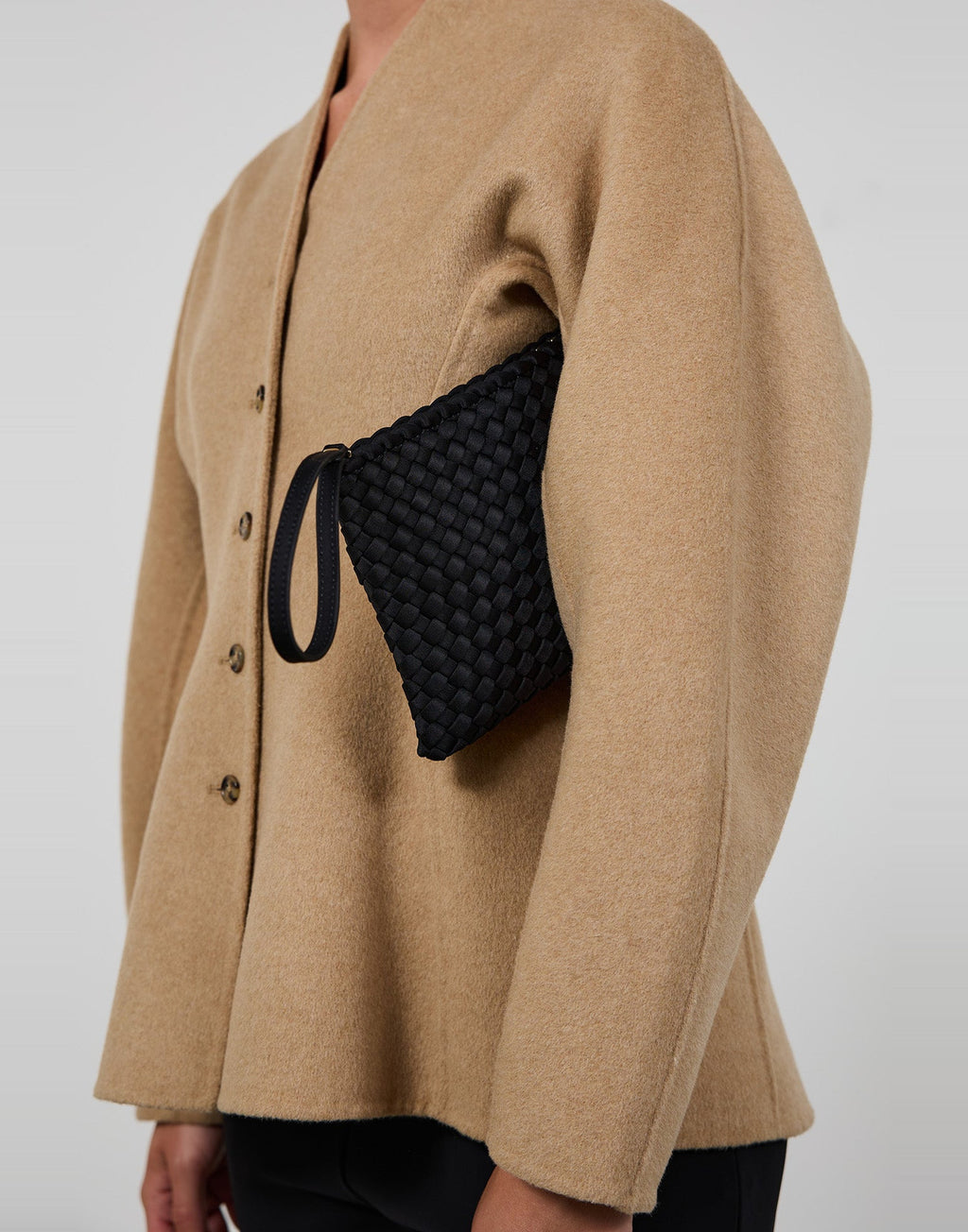 MARREA Pochette Clutch in Neoprene Intrecciato di Nero