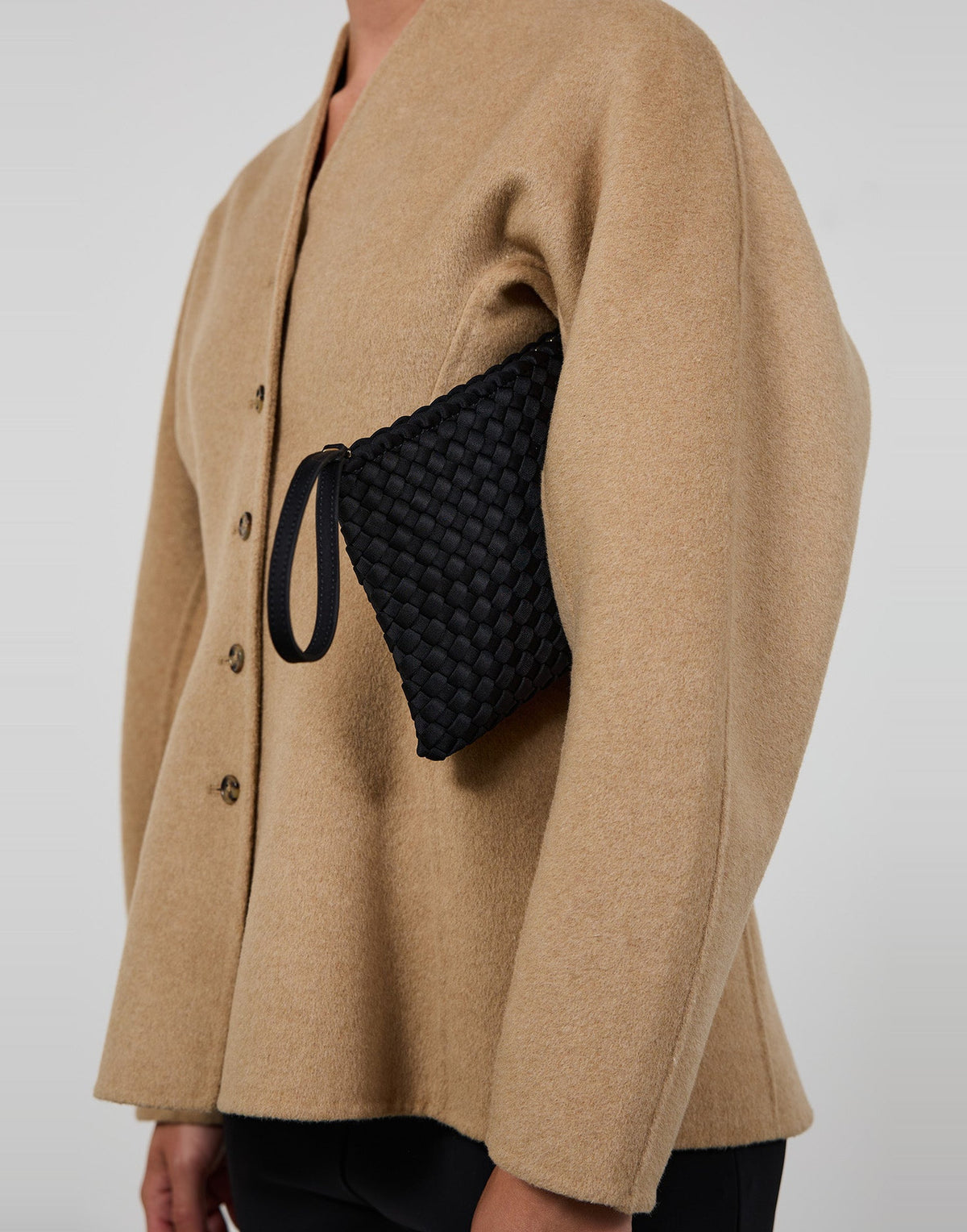 MARREA Pochette Clutch in Neoprene Intrecciato di Nero