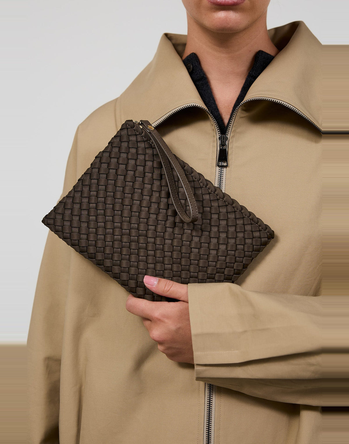 MARREA Pochette Clutch in Neoprene Intrecciato Espresso Yourself