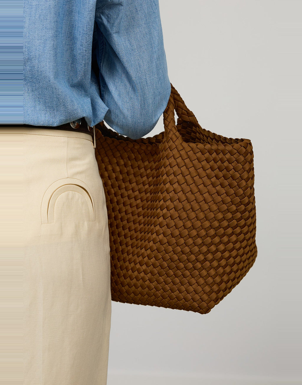 MARREA Borsa a Mano Medium in Neoprene Intrecciato Caramel Caffè