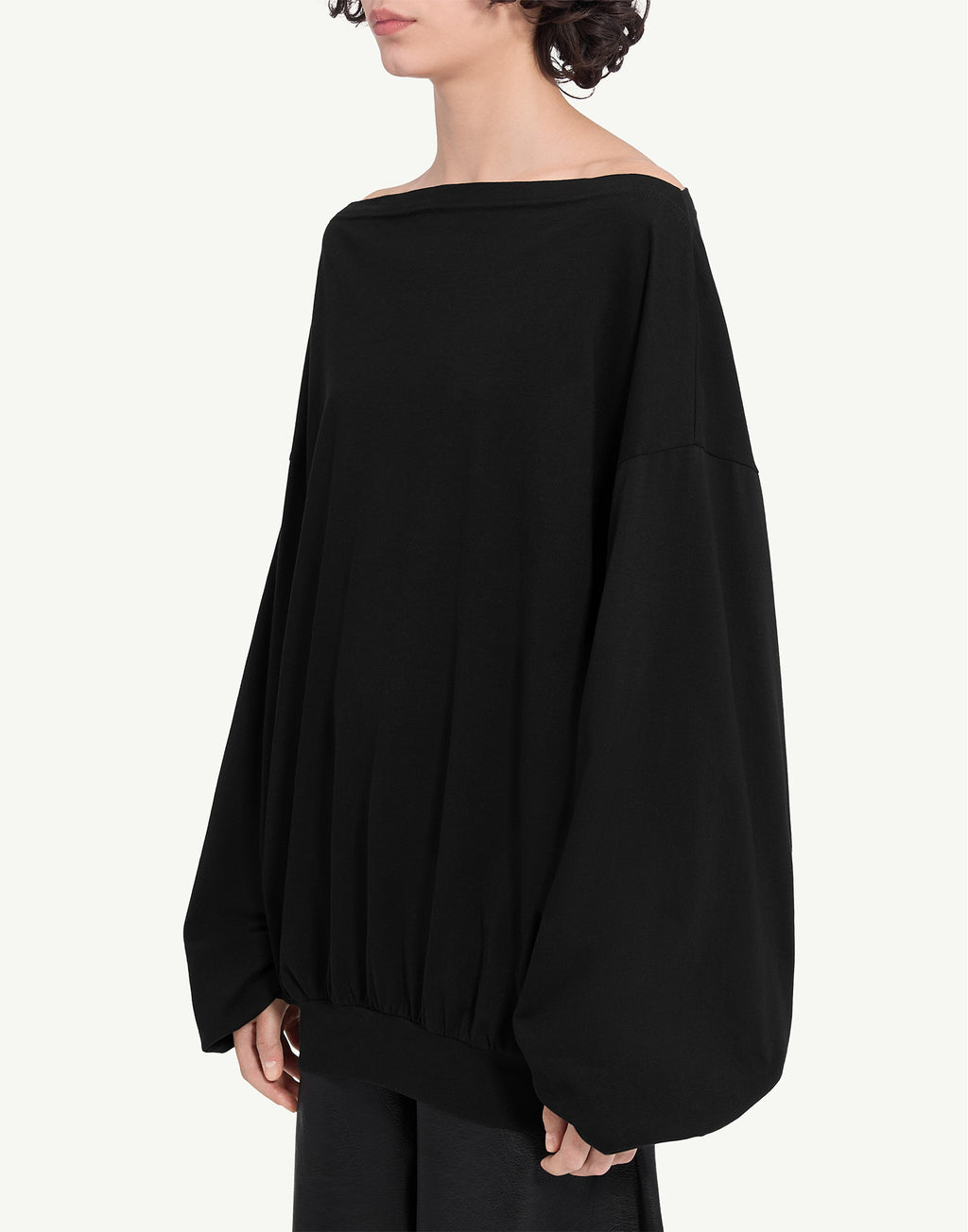 MM6 MAISON MARGIELA Maglia Asimmetrica a Maniche Lunghe Nera