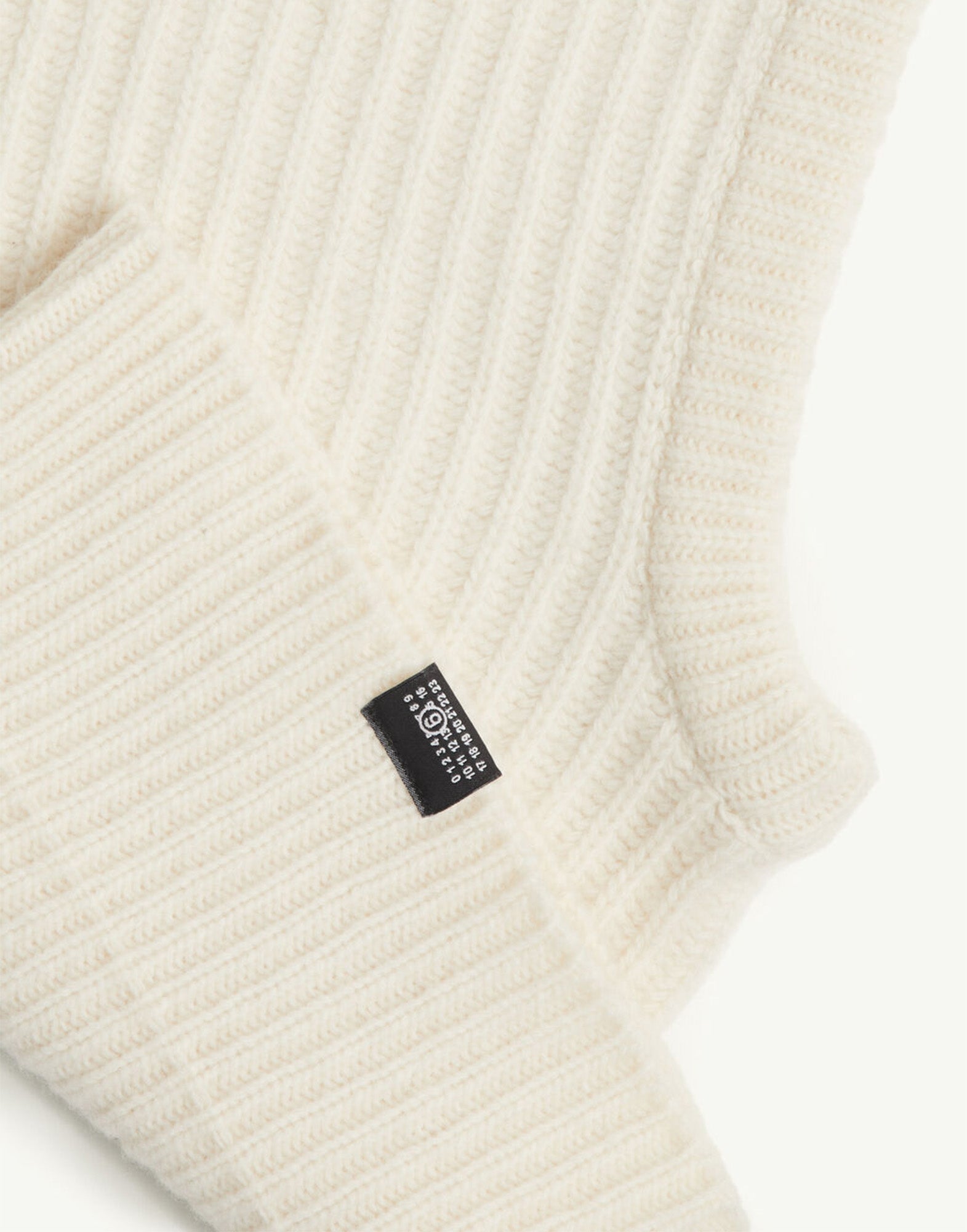 MM6 MAISON MARGIELA Passamontagna in Maglia Avorio