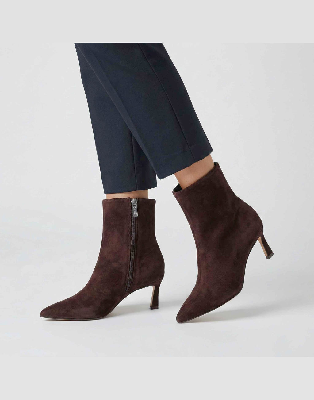 STEVE MADDEN Stivaletti Lulah a Punta con Tacco Ground Coffee Suede