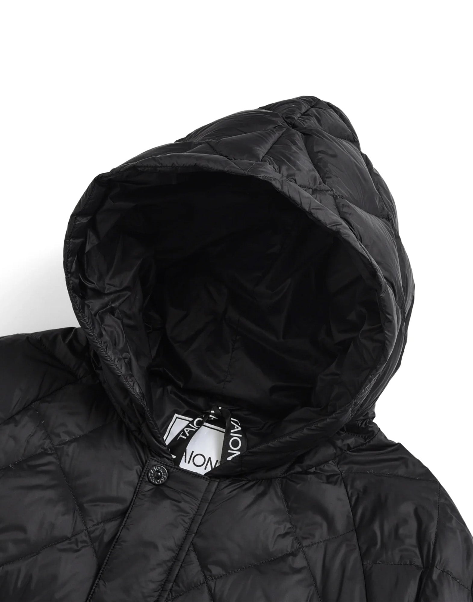 TAION City Sleeve Down Cape Black