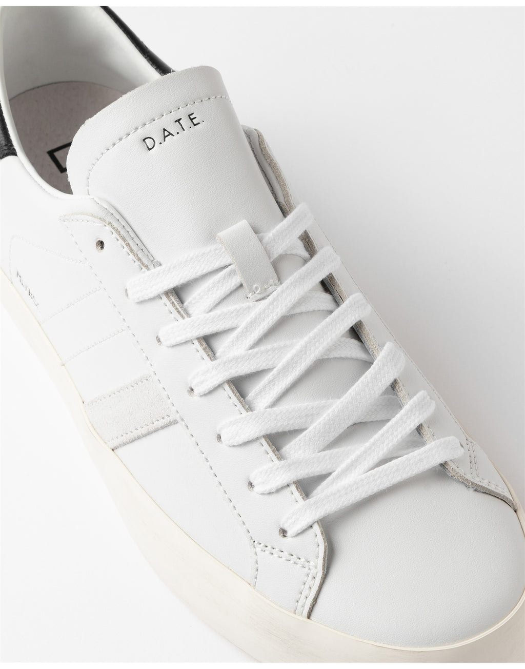 D.A.T.E. Sneakers Hill Low Basic White-Black