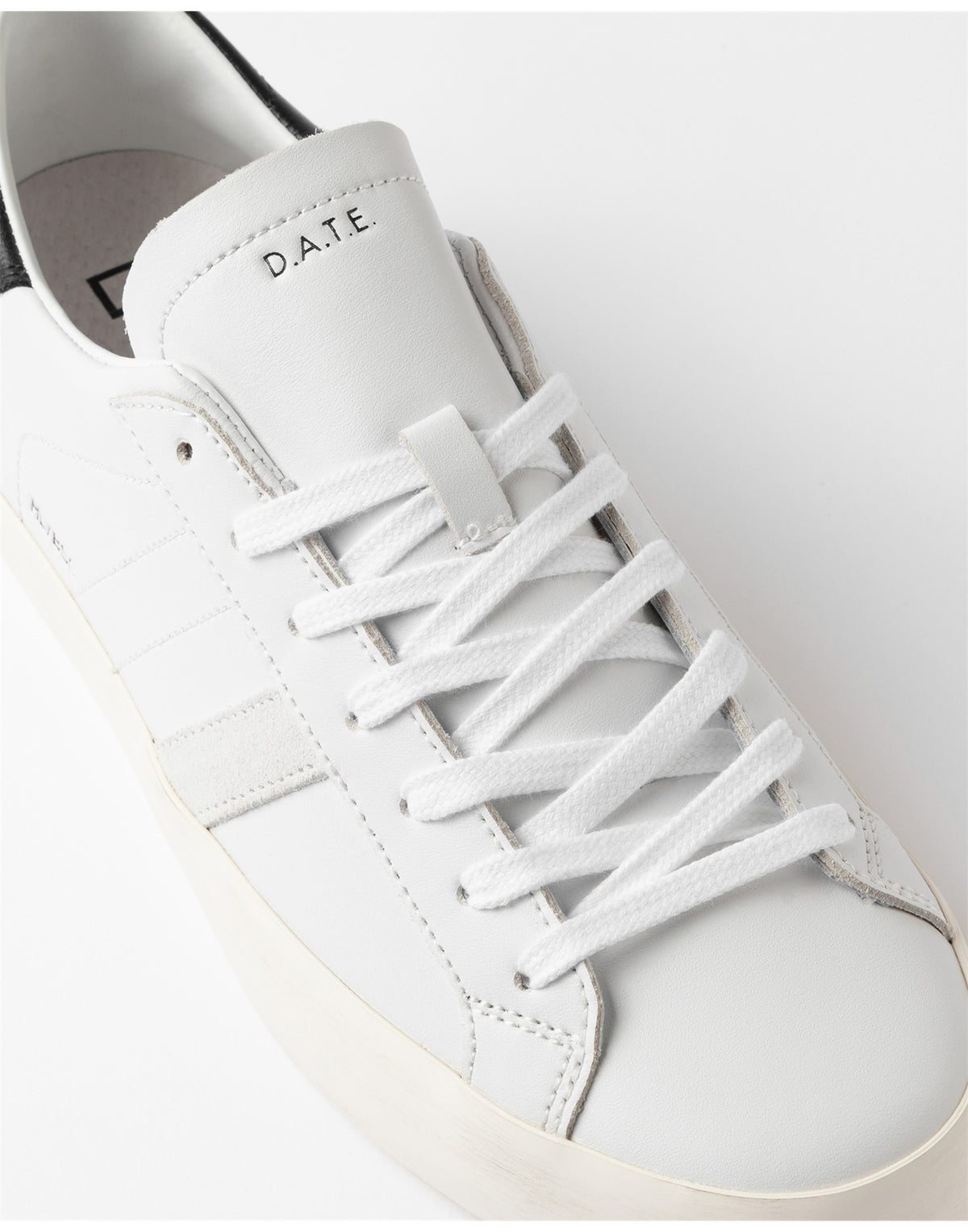 D.A.T.E. Sneakers Hill Low Basic White-Black