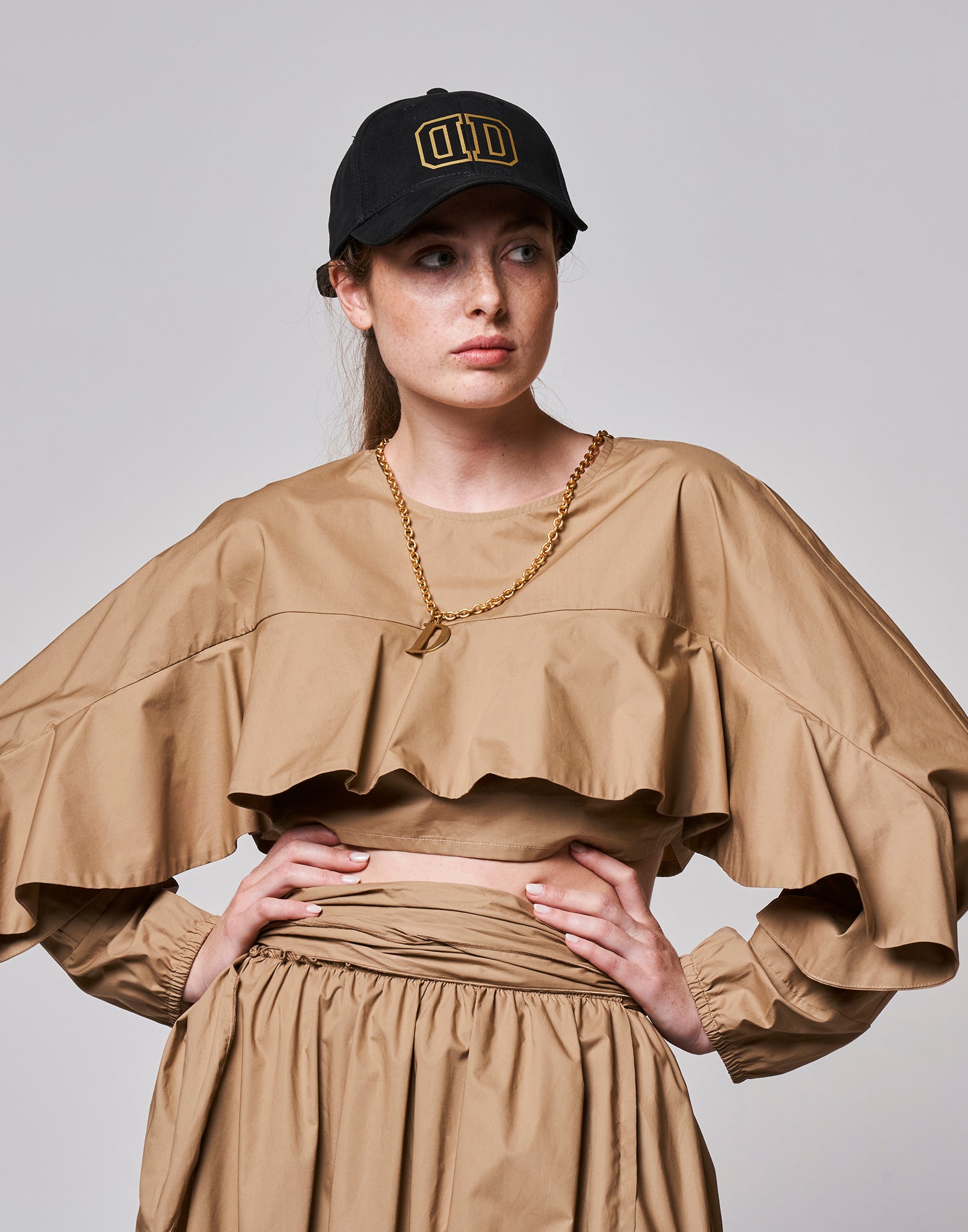 DOUUOD Top Cropped con Rouche