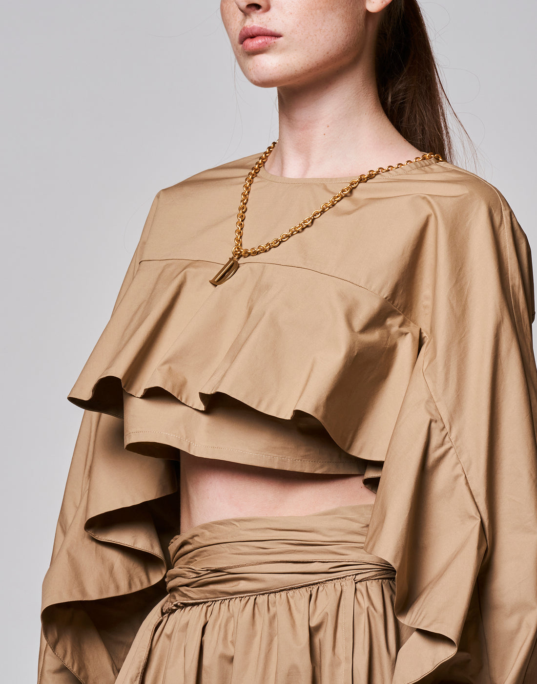 DOUUOD Top Cropped con Rouche