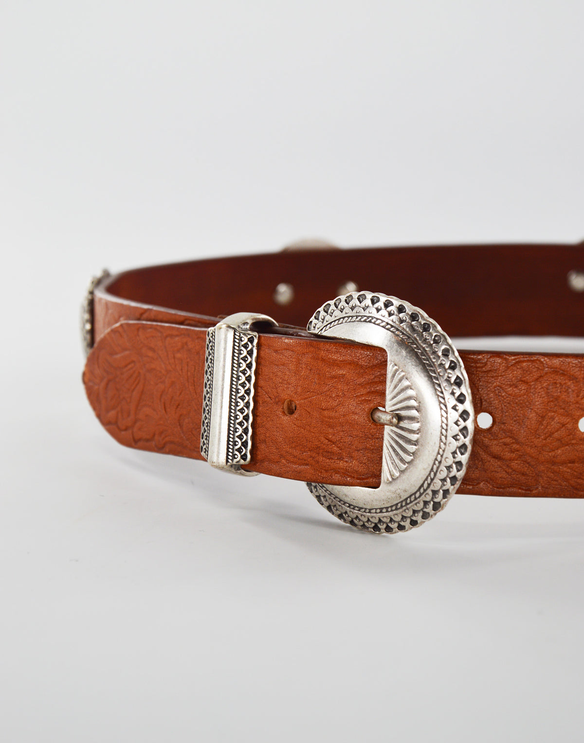 DOUUOD Ceinture à clous cœurs cuir