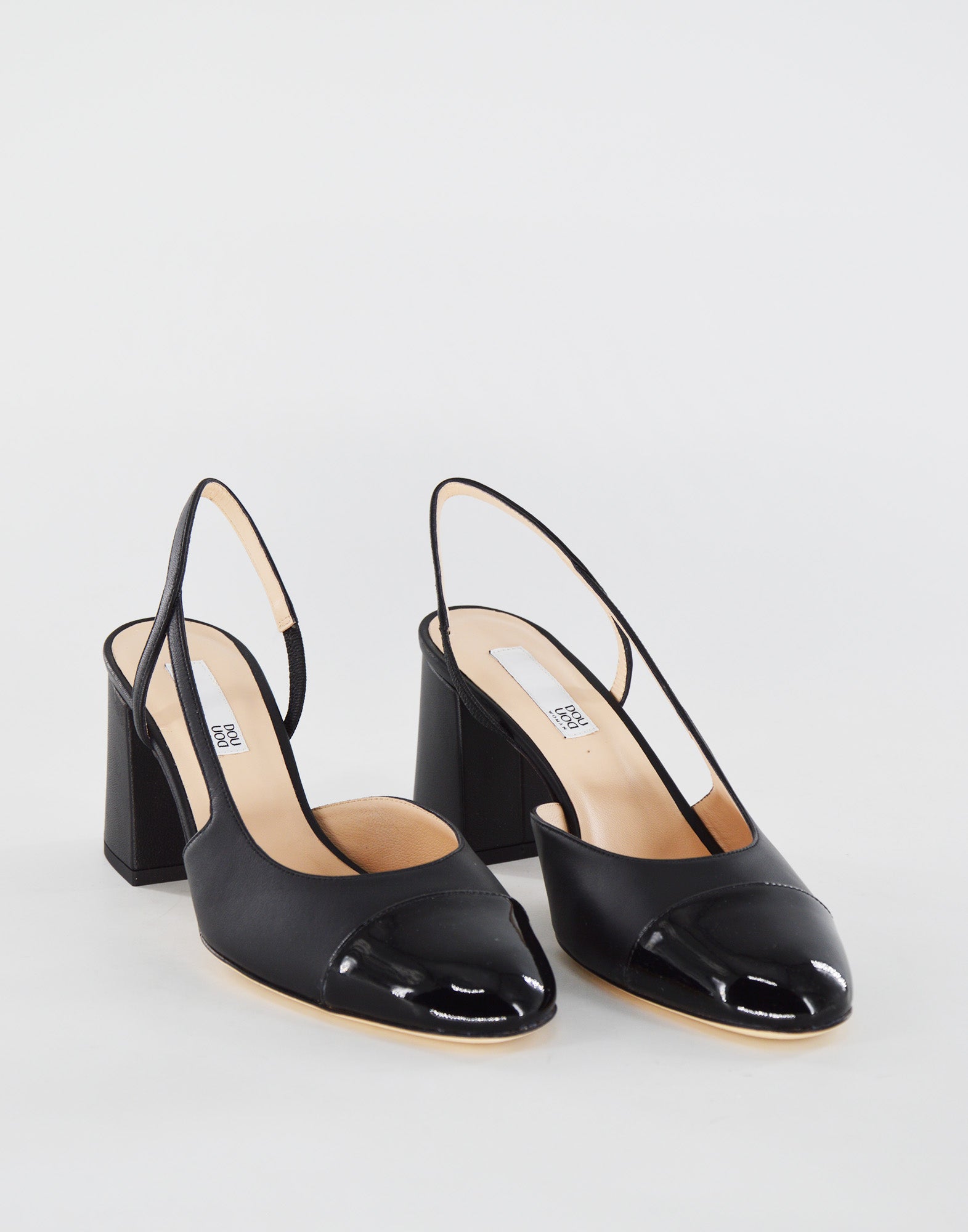 DOUUOD Chanel in Nappa con Punta in Vernice Neri