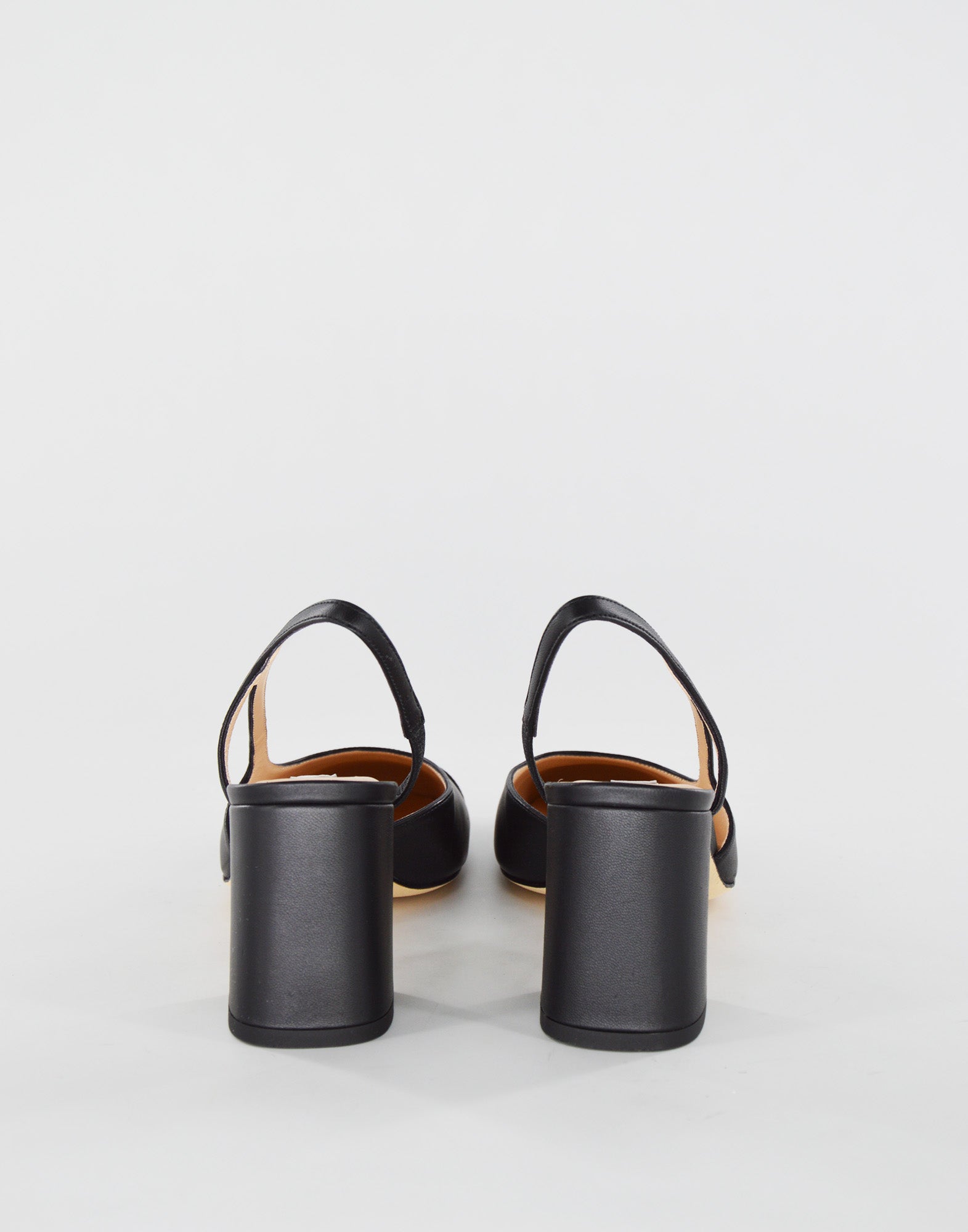 DOUUOD Chanel in Nappa con Punta in Vernice Neri