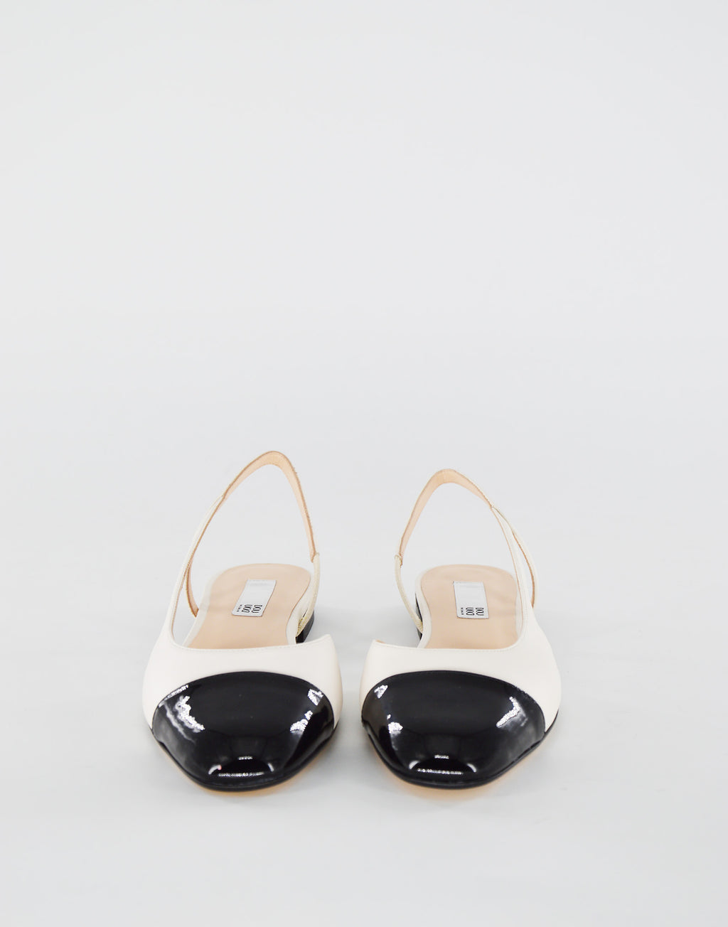DOUUOD Slingback in Pelle con Punta in Vernice Panna/Nero