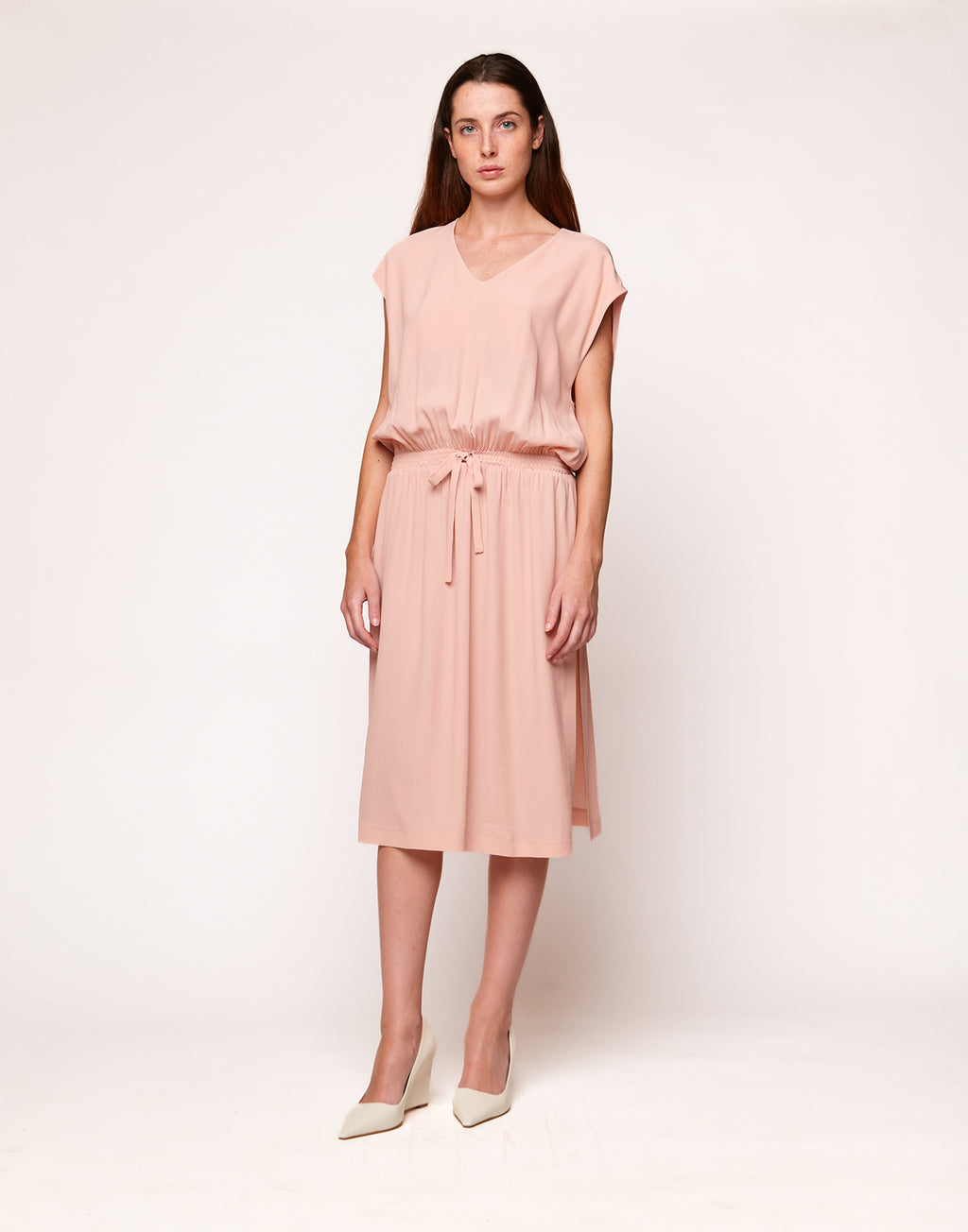 DOUUOD Abito Midi Smanicato in Crepe de Chine Blush