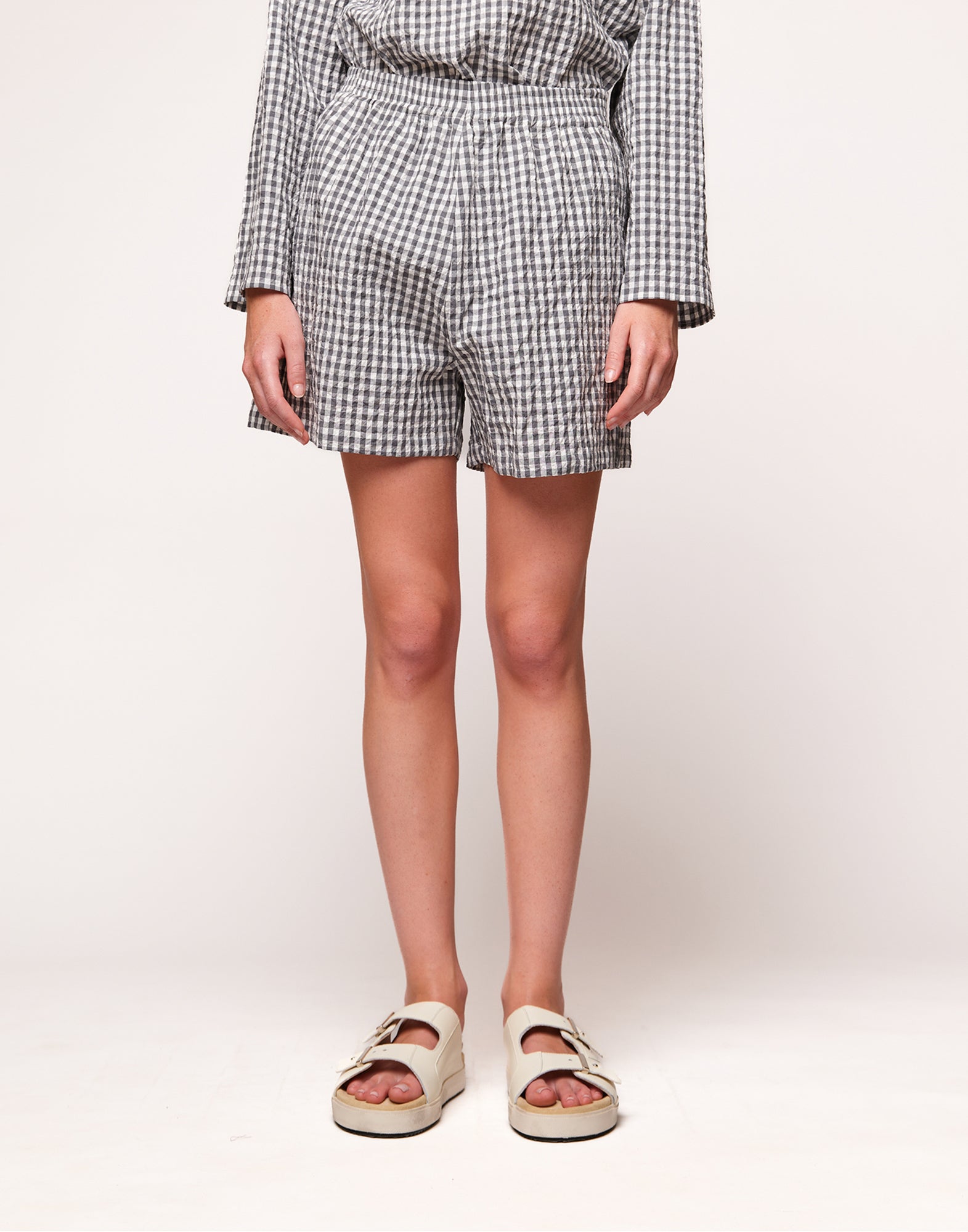 DOUUOD Shorts in Vichy Embossed Off White/Steel