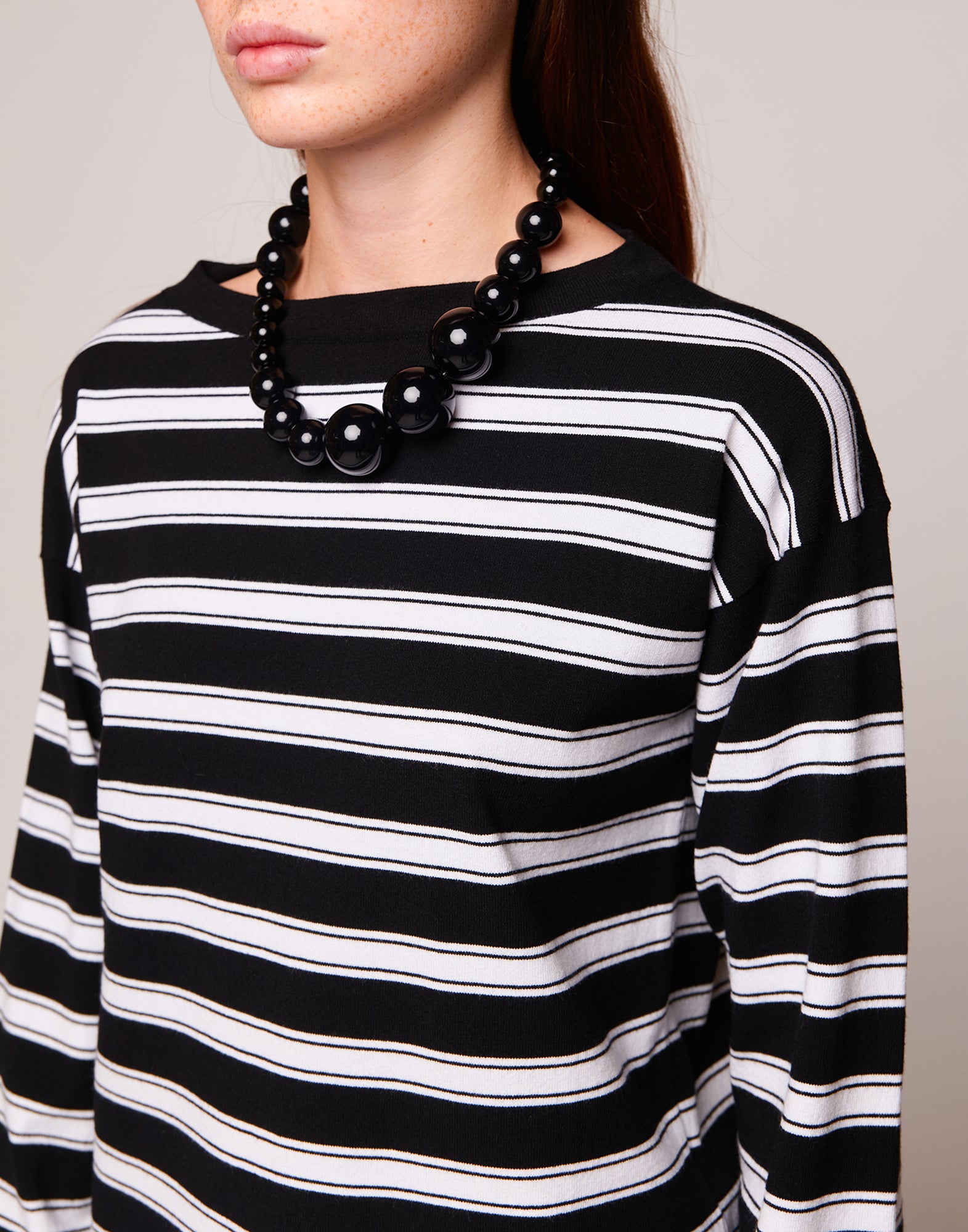 DOUUOD Maglione in Viscosa Stretch Rigata Nero/Off White