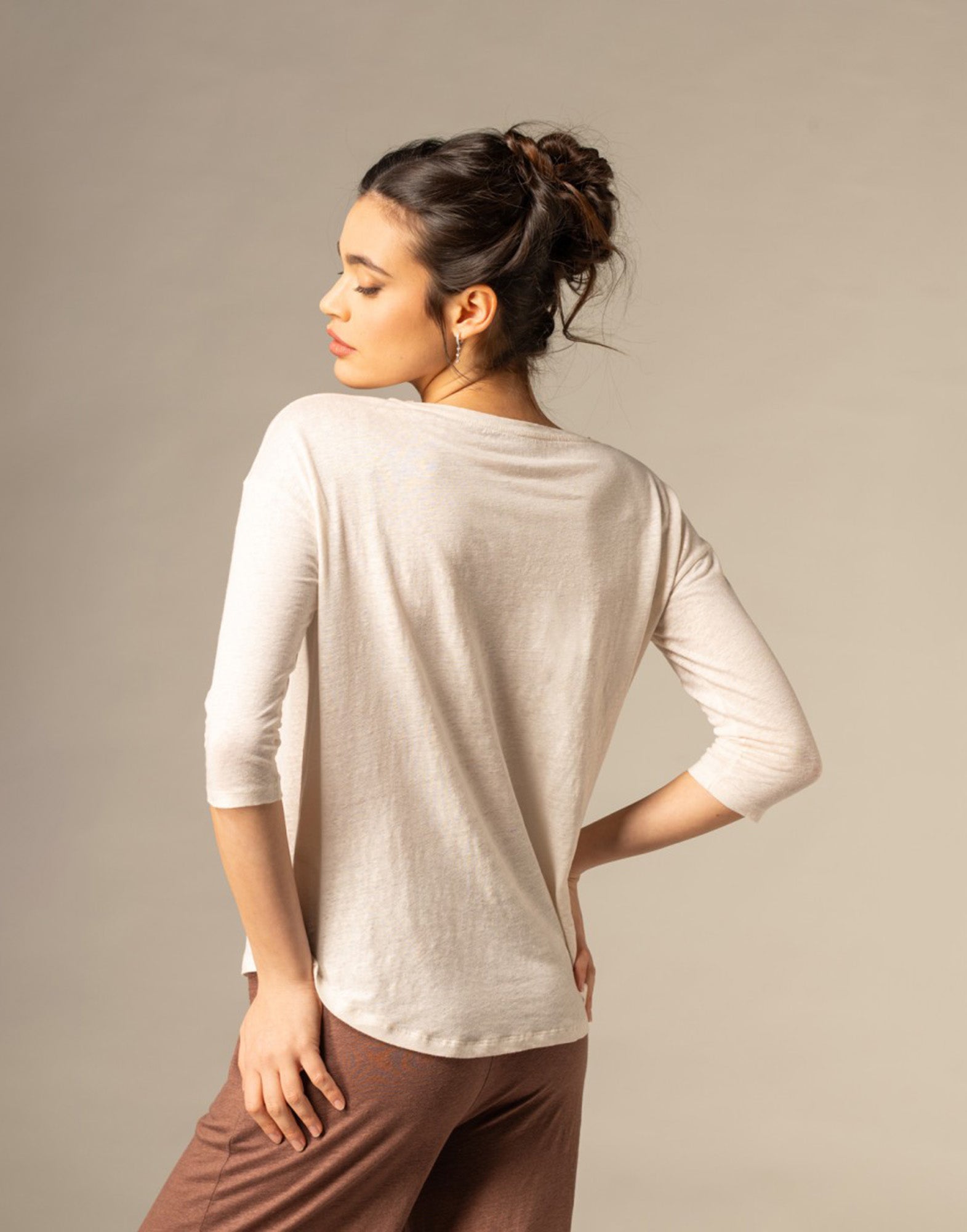 MAJESTIC FILATURES T-shirt Over in Lino a Maniche 3/4 Bianca