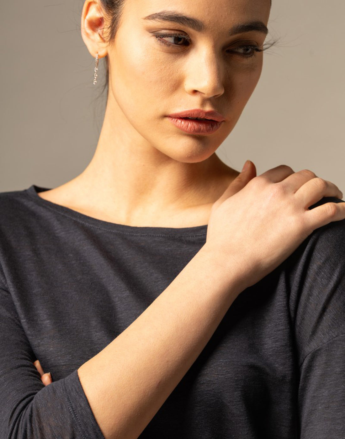MAJESTIC FILATURES T-shirt Over in Lino a Maniche 3/4 Nera