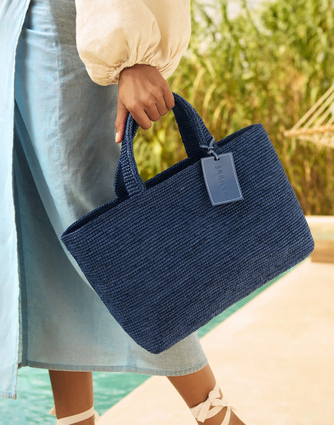 MANEBI Borsa Sunset Media in Rafia Vintage Navy