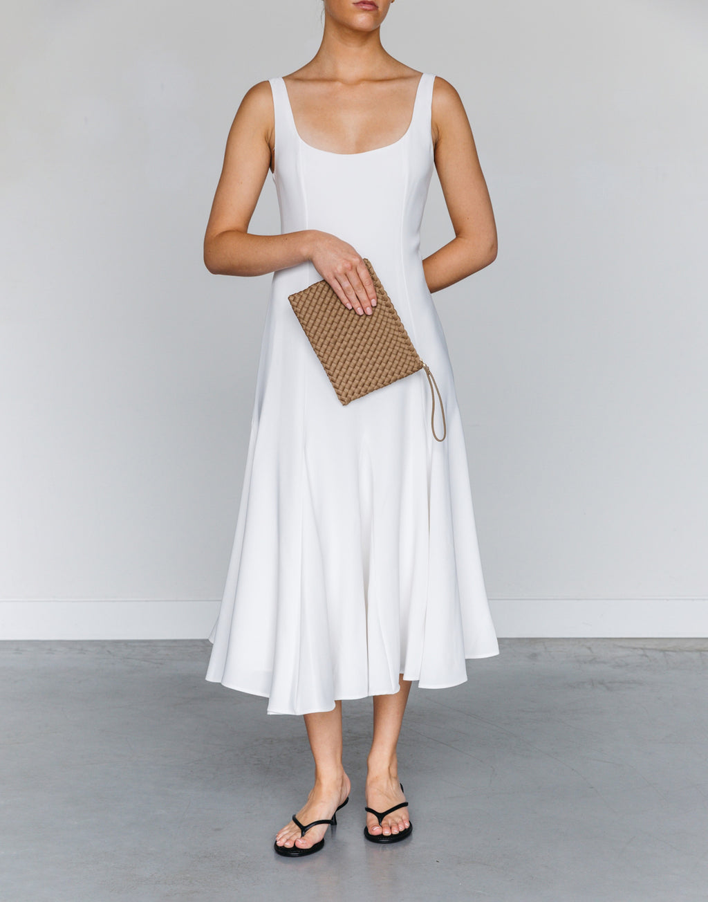 MARREA Clutch in Neoprene Intrecciato Retro Sand