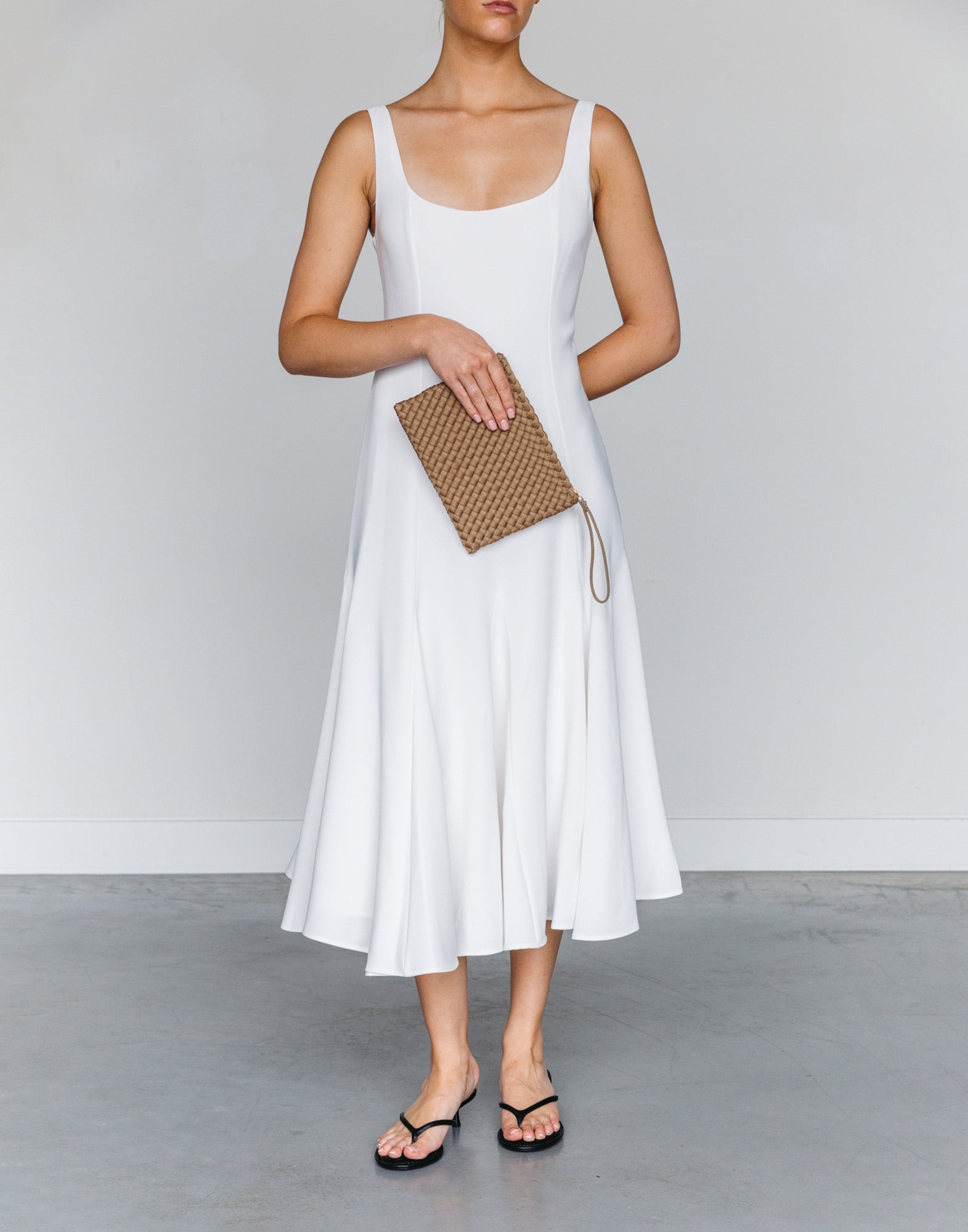 MARREA Clutch in Neoprene Intrecciato Retro Sand