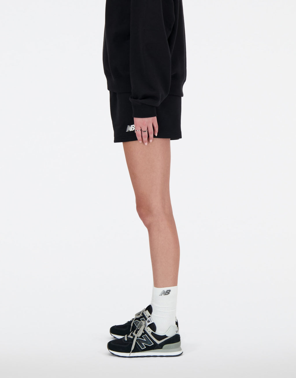 NEW BALANCE Shorts Sport Essentials in French Terry Nero