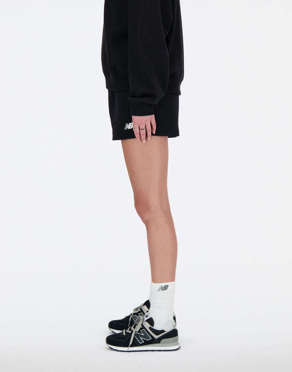 NEW BALANCE Shorts Sport Essentials in French Terry Nero