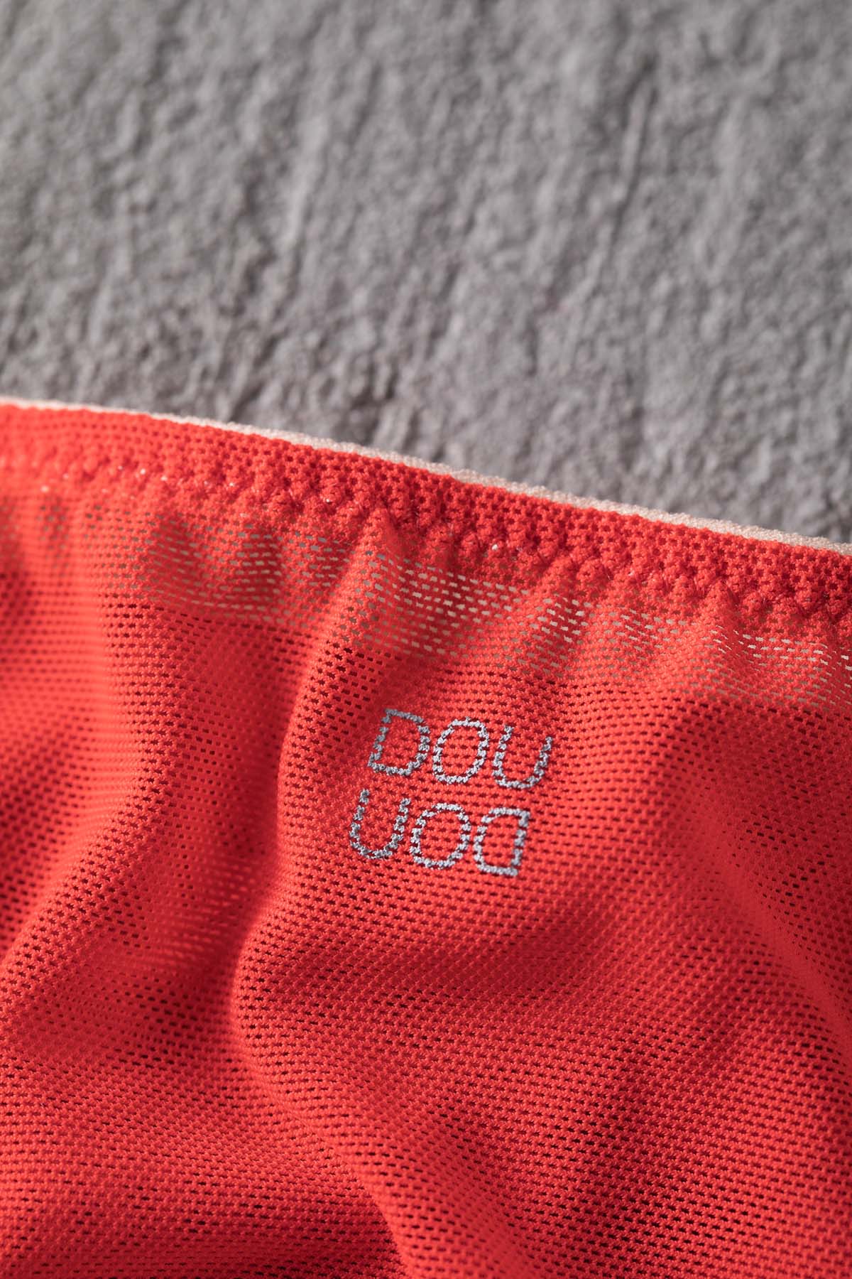 DOUUOD Slip a Brasiliana in Tulle Elasticizzato Corallo
