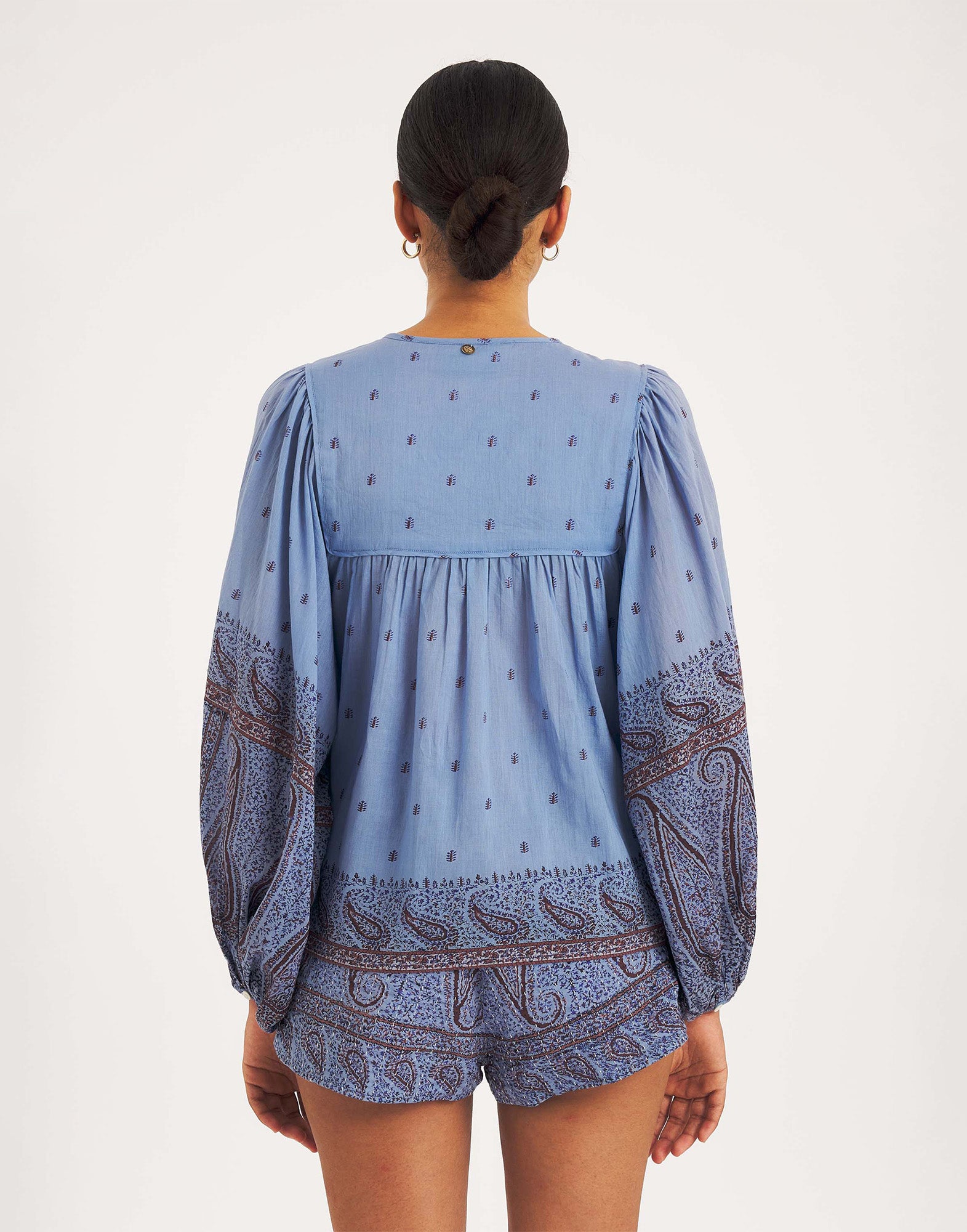 ANTIK BATIK Blusa in Voile di Cotone con Motivo Paisley Blue