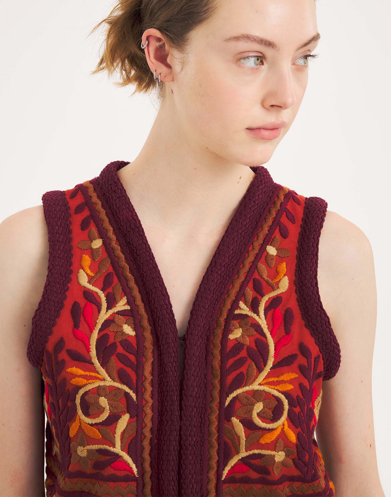 ANTIK BATIK Gilet Suna Ricamato in Cotone Rust