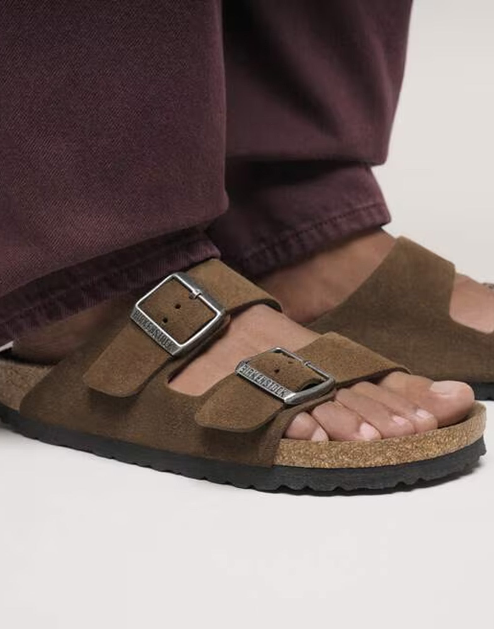 BIRKENSTOCK Arizona SFB in Pelle Scamosciata Dark Tea