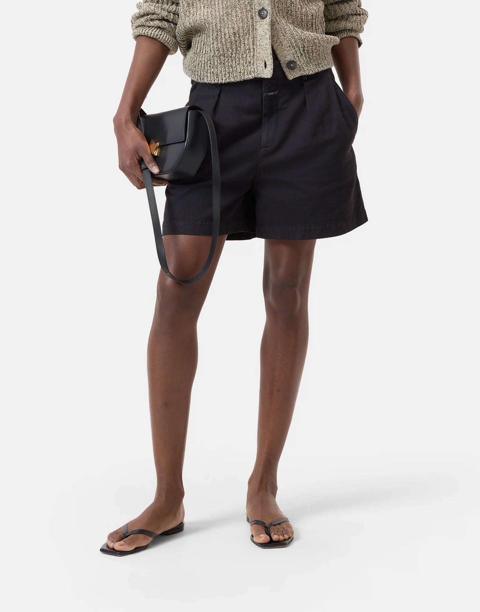 CLOSED Revyl Shorts in Cotone e Lino con Pinces Neri