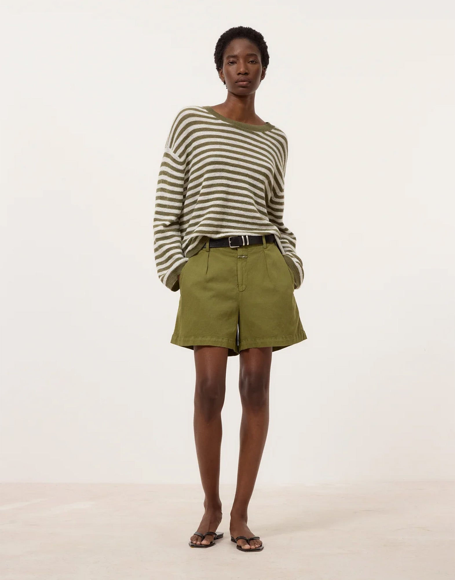 CLOSED Revyl Shorts in Cotone e Lino con Pinces Hunter Green