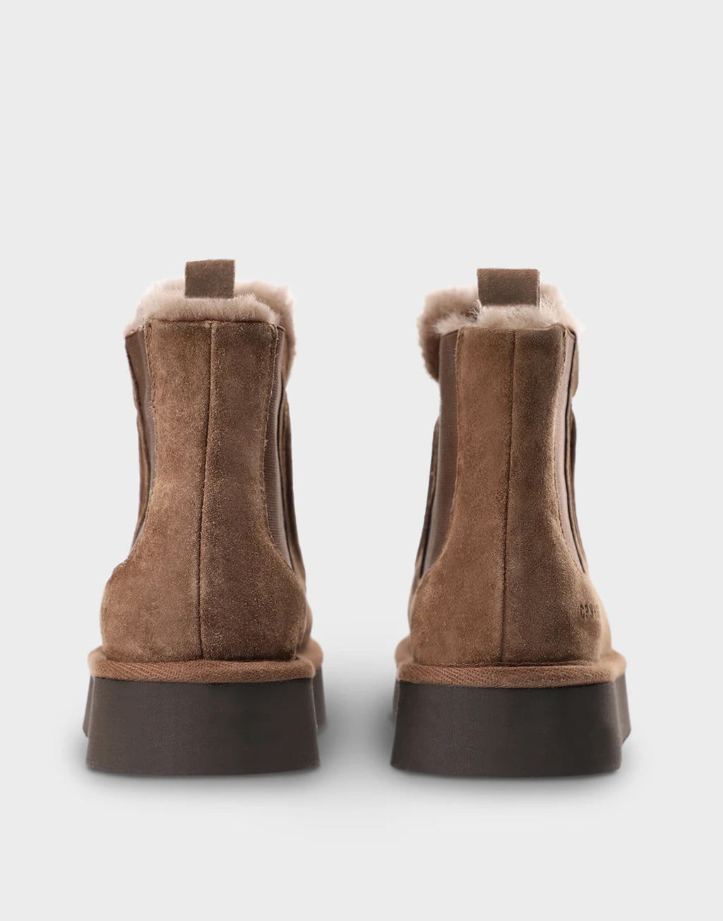 COPENHAGEN Chelsea Boots in Suede New Mokka con Fodera in Lammfell