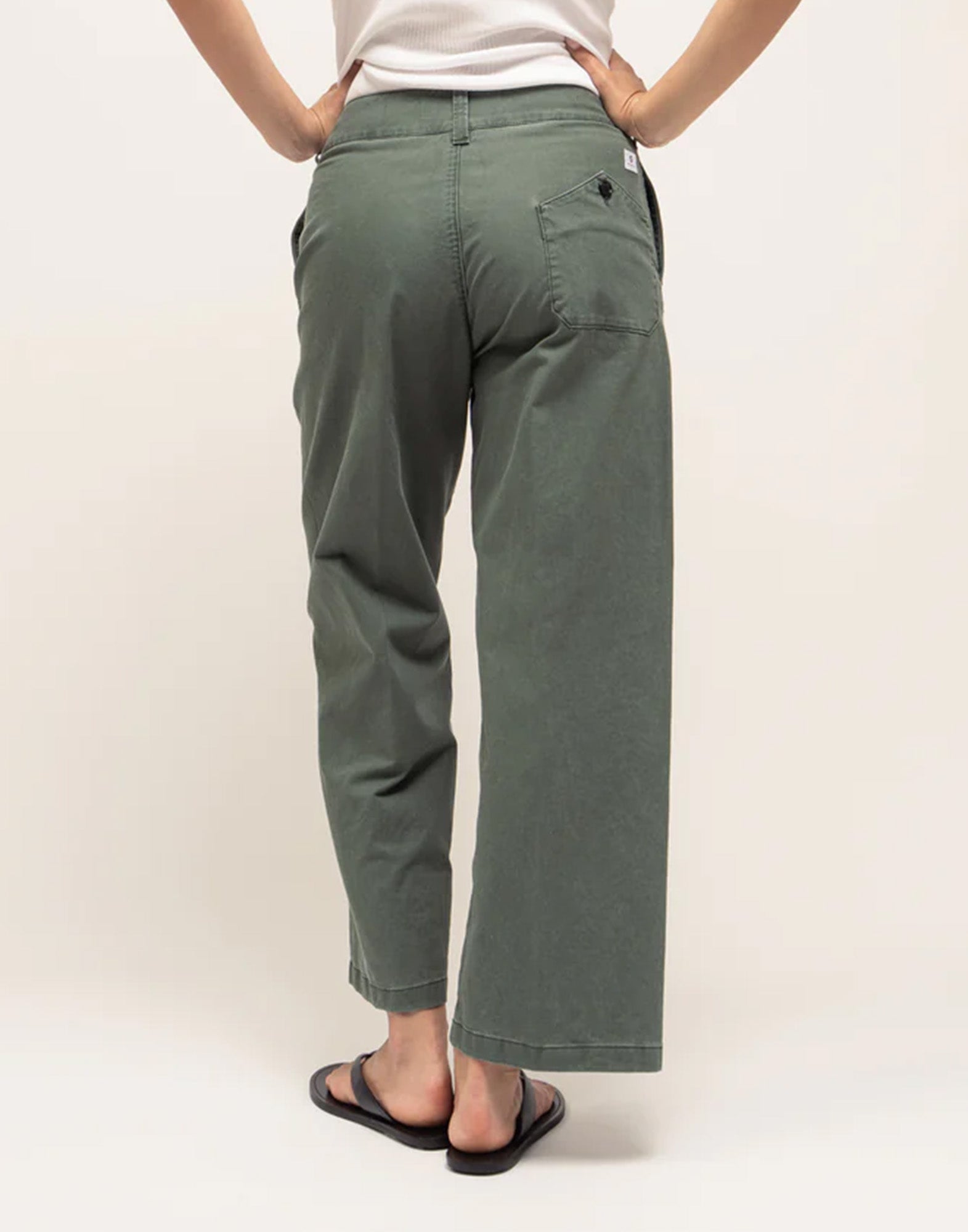 DEPARTMENT FIVE Pantaloni Culotte in Gabardina Verde Militare