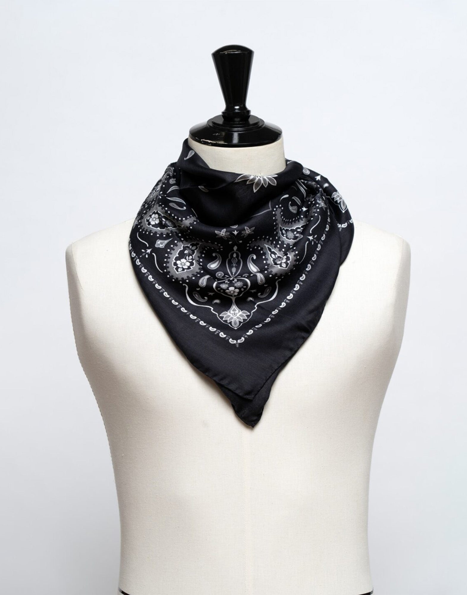 DESTIN Bandana Pino in Modal e Seta Black