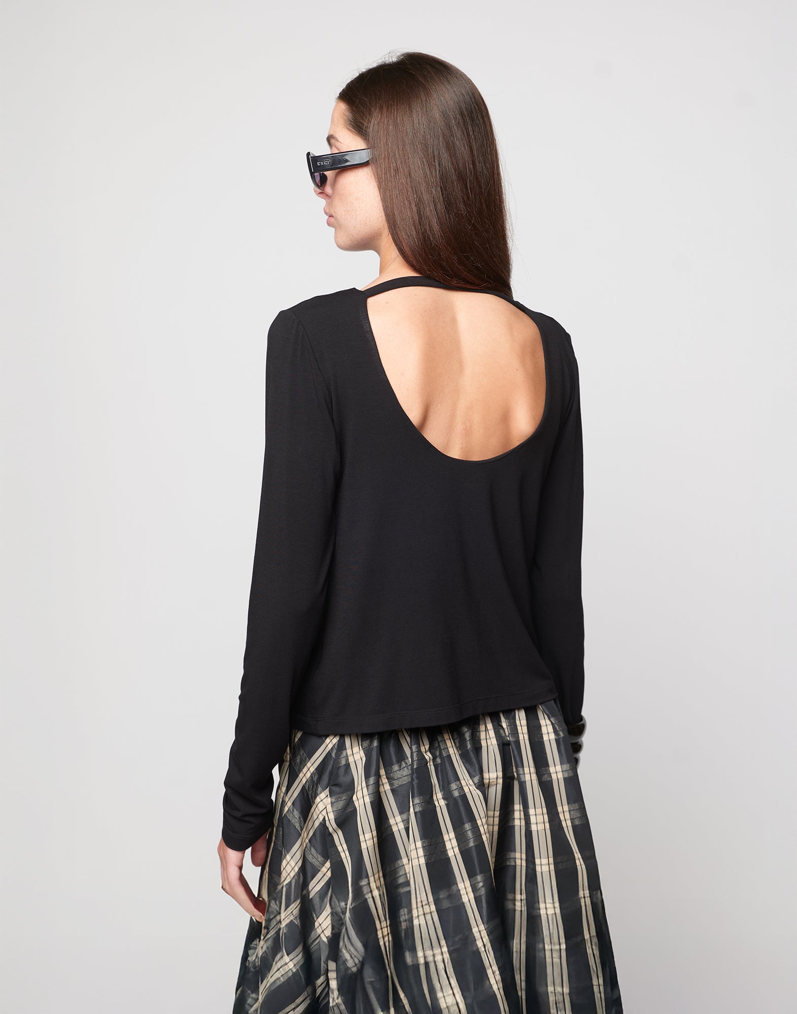 DOUUOD T-shirt Manica Lunga con Scollo Schiena in Bamboo Nera