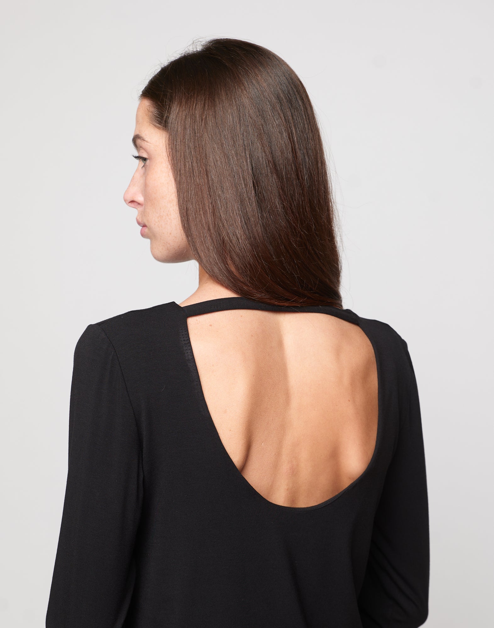 DOUUOD T-shirt Manica Lunga con Scollo Schiena in Bamboo Nera
