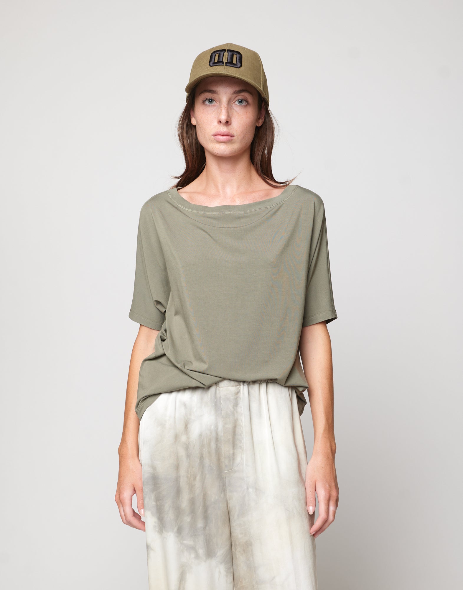 DOUUOD T-shirt Kimono in Bamboo Militare