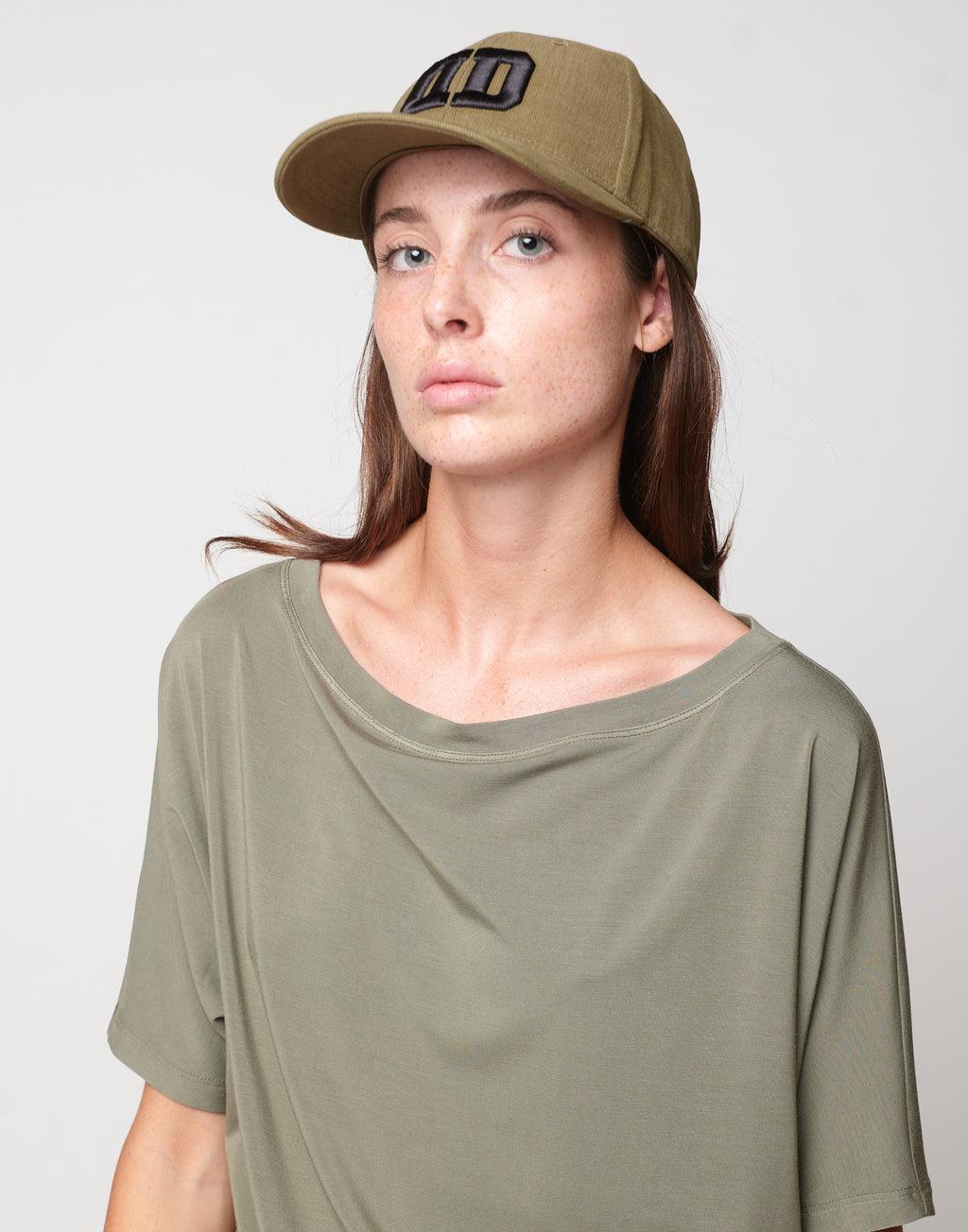 DOUUOD T-shirt Kimono in Bamboo Militare