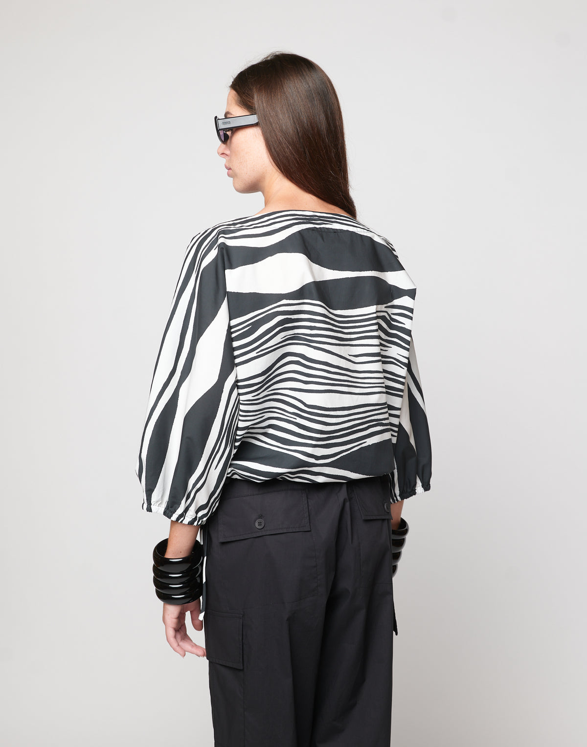 DOUUOD Blusa Kimono in Popeline di Cotone Stampato Off White/Nero