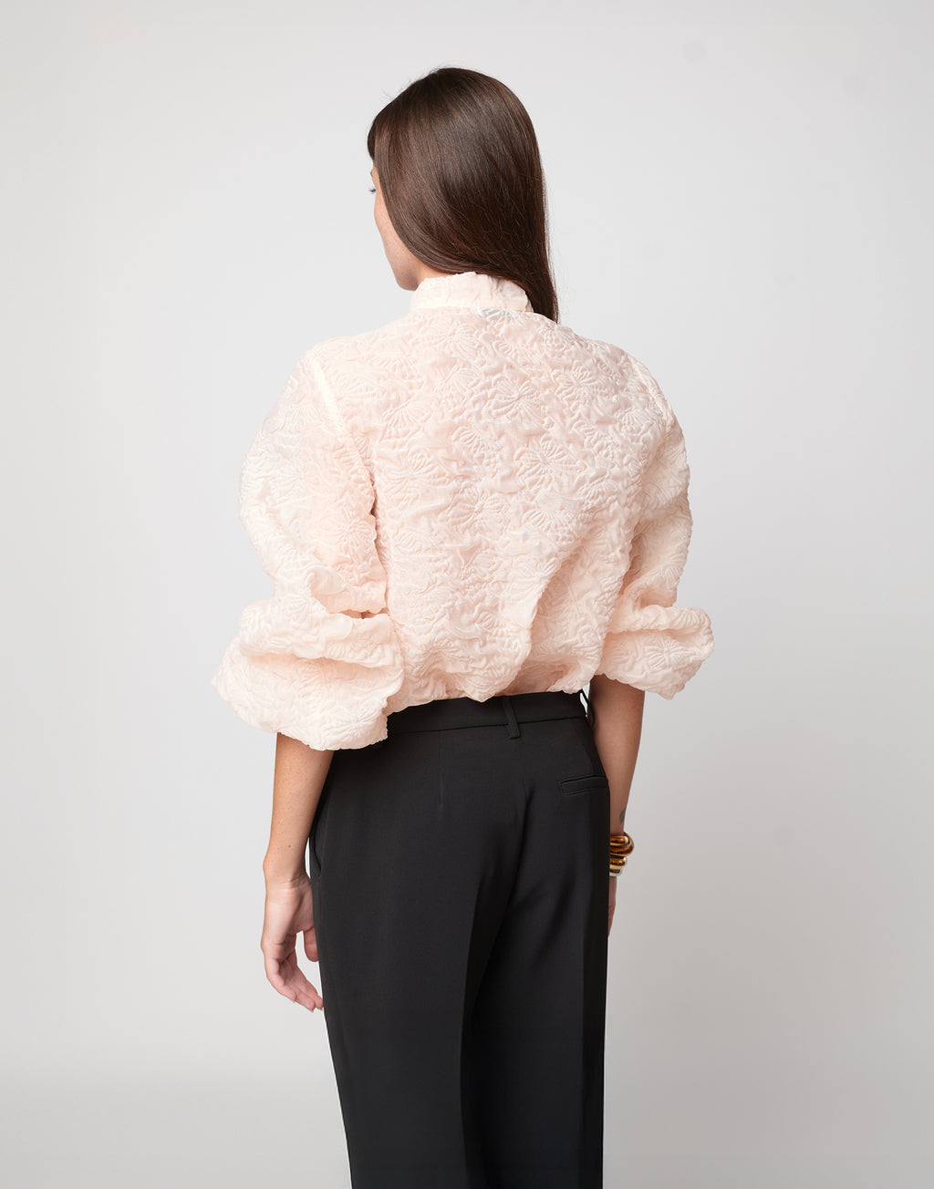 DOUUOD Camicia Collo a Nastro in Butterfly Cloqué Apricot