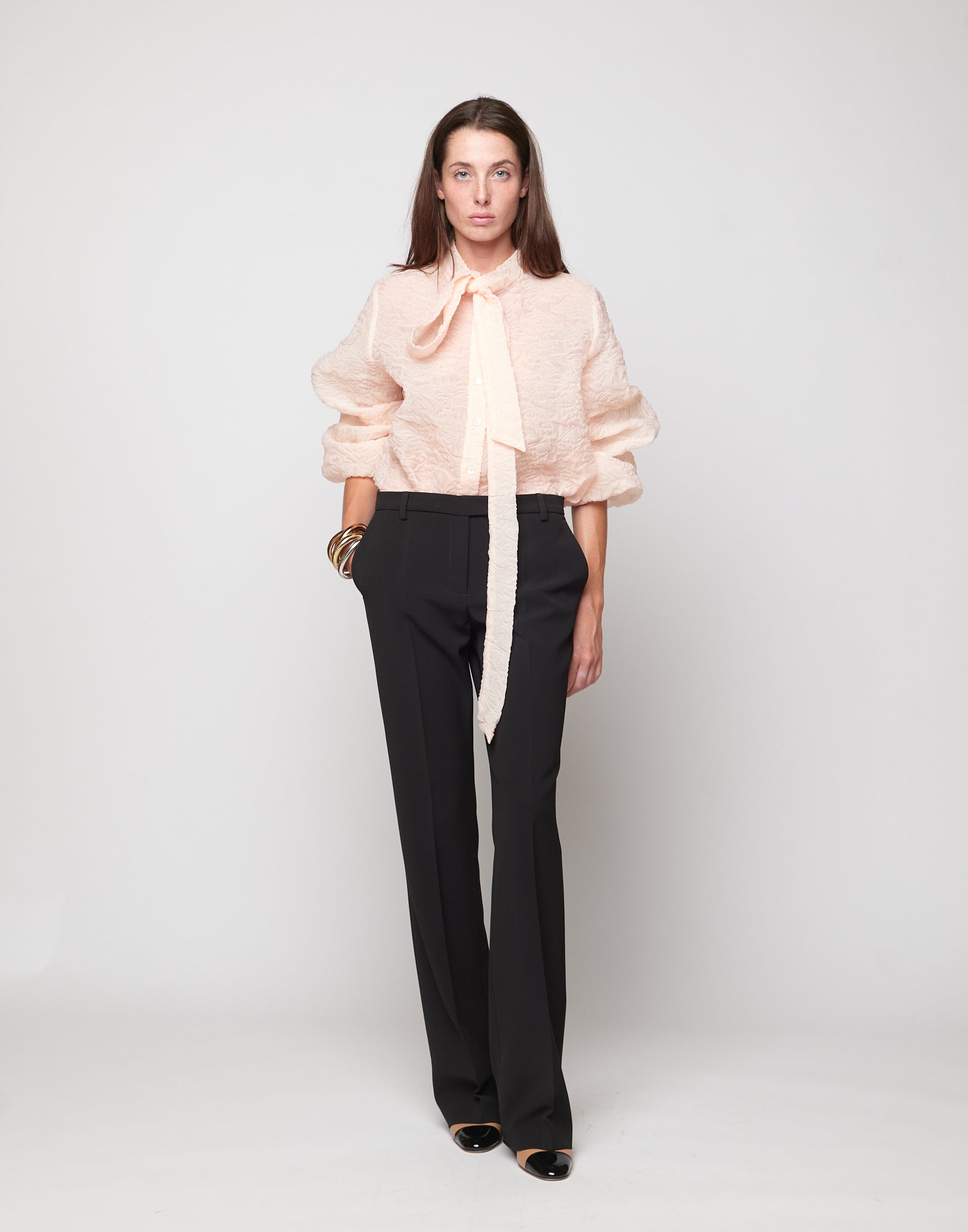 DOUUOD Camicia Collo a Nastro in Butterfly Cloqué Apricot